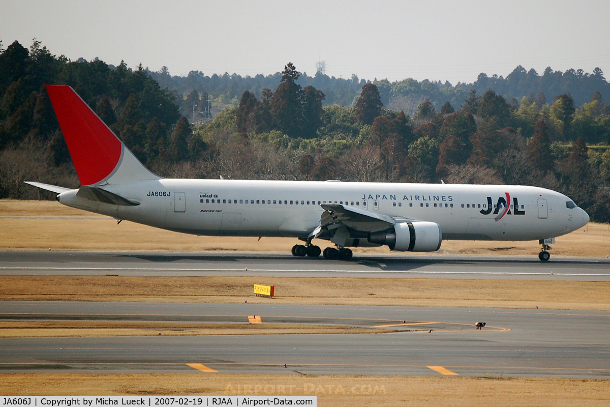 JA606J, 2003 Boeing 767-346/ER C/N 33495, At Narita