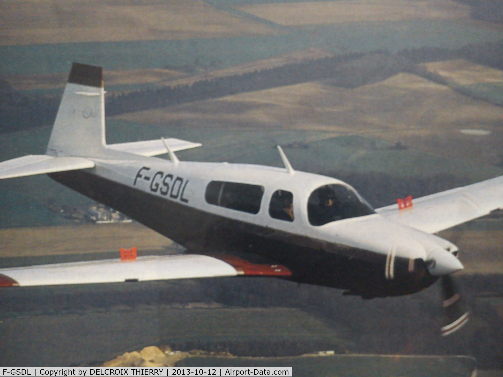 F-GSDL, Mooney M20R Ovation C/N 29-0027, aéronef détruit après collision avec le relief