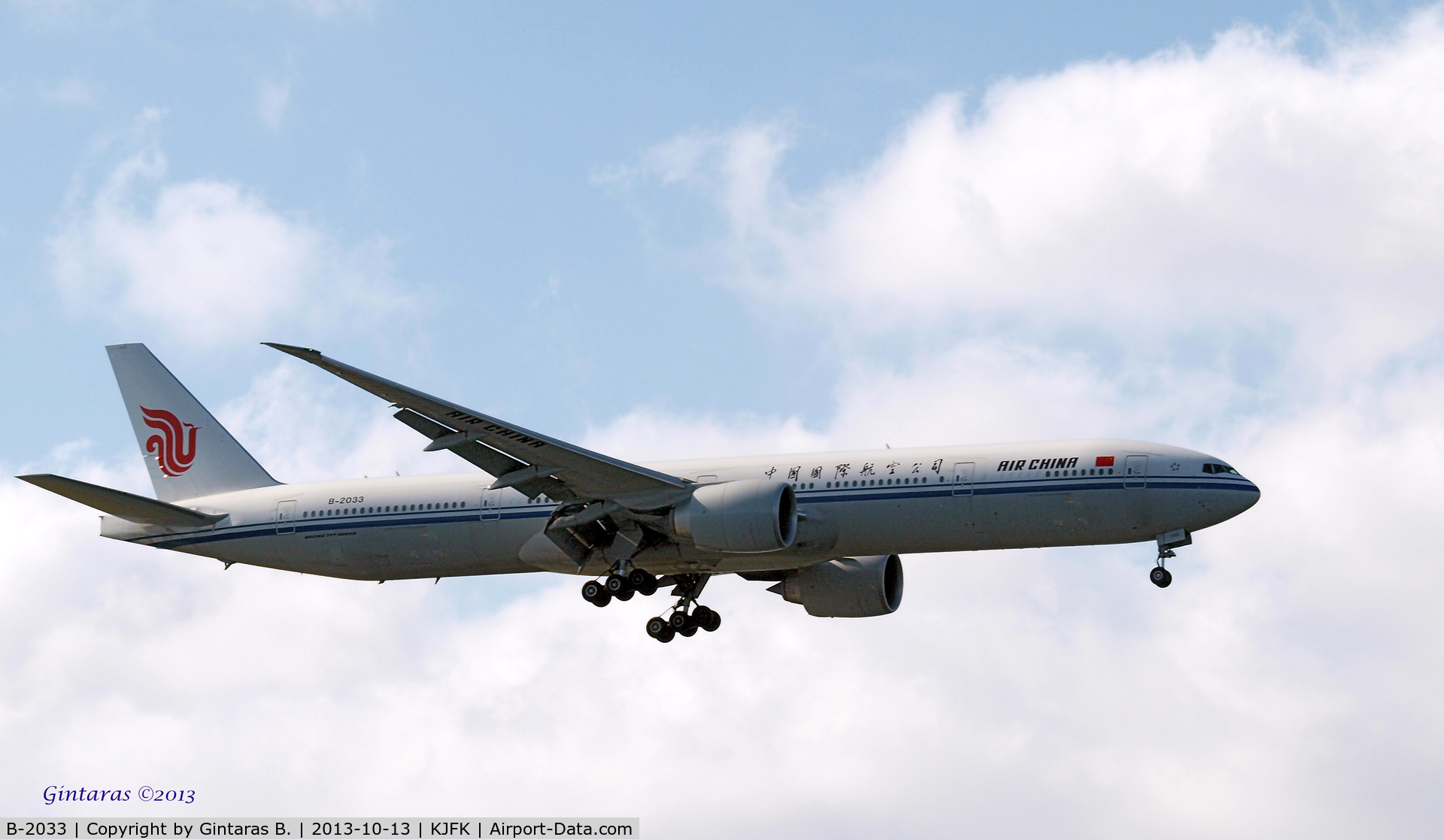 B-2033, 2012 Boeing 777-39L/ER C/N 38673, Going to a landing @ 4R @ JFK