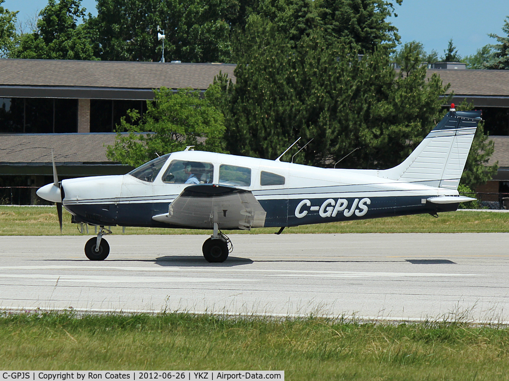 C-GPJS, 1976 Piper PA-28-181 C/N 28-7790080, Piper P28A waiting for departure off rwy 33 at Buttonville Airport