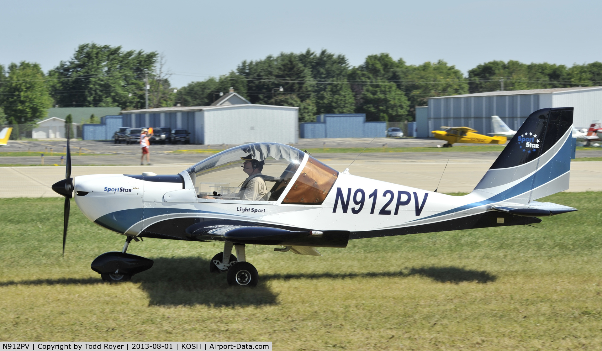 N912PV, 2006 Evektor-Aerotechnik Sportstar C/N 20060708, Airventure 2013