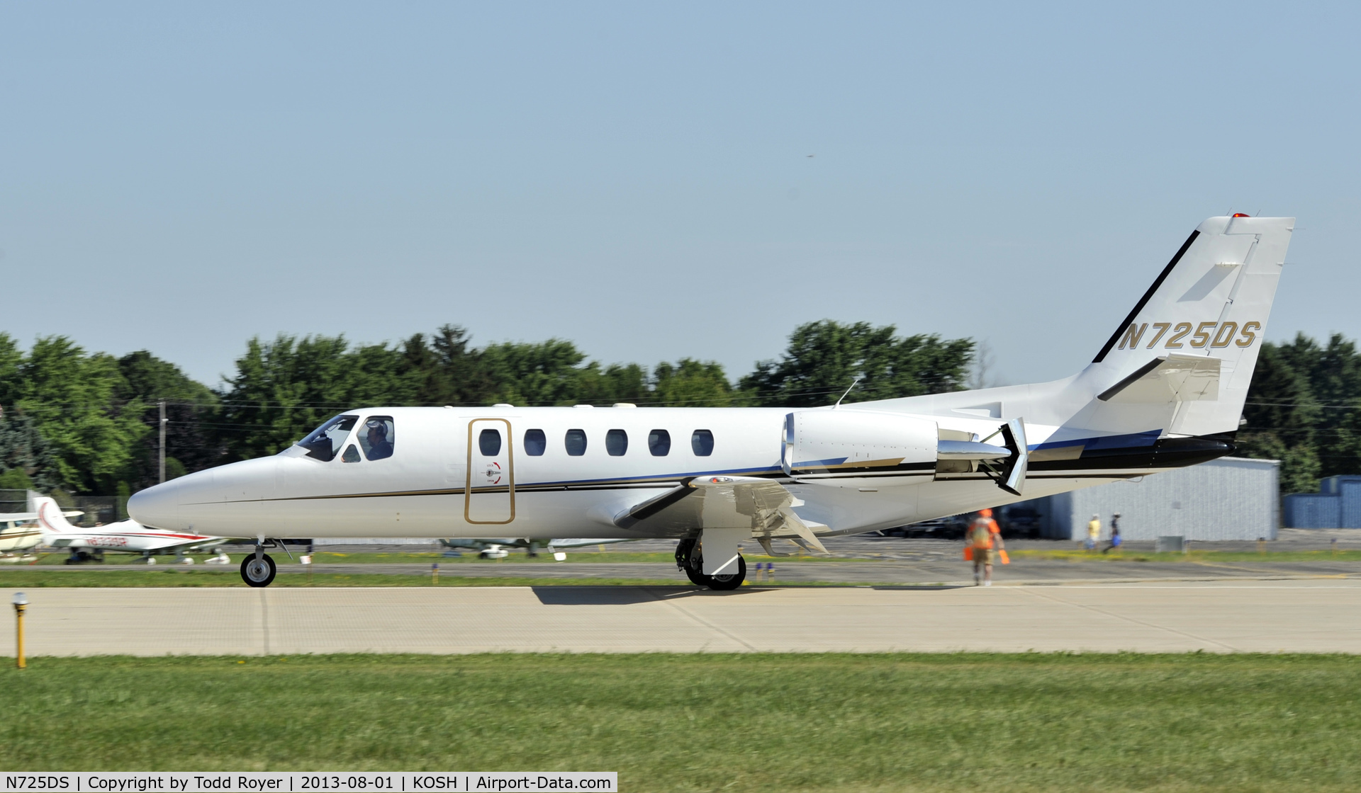N725DS, 1997 Cessna 550 C/N 550-0822, Airventure 2013