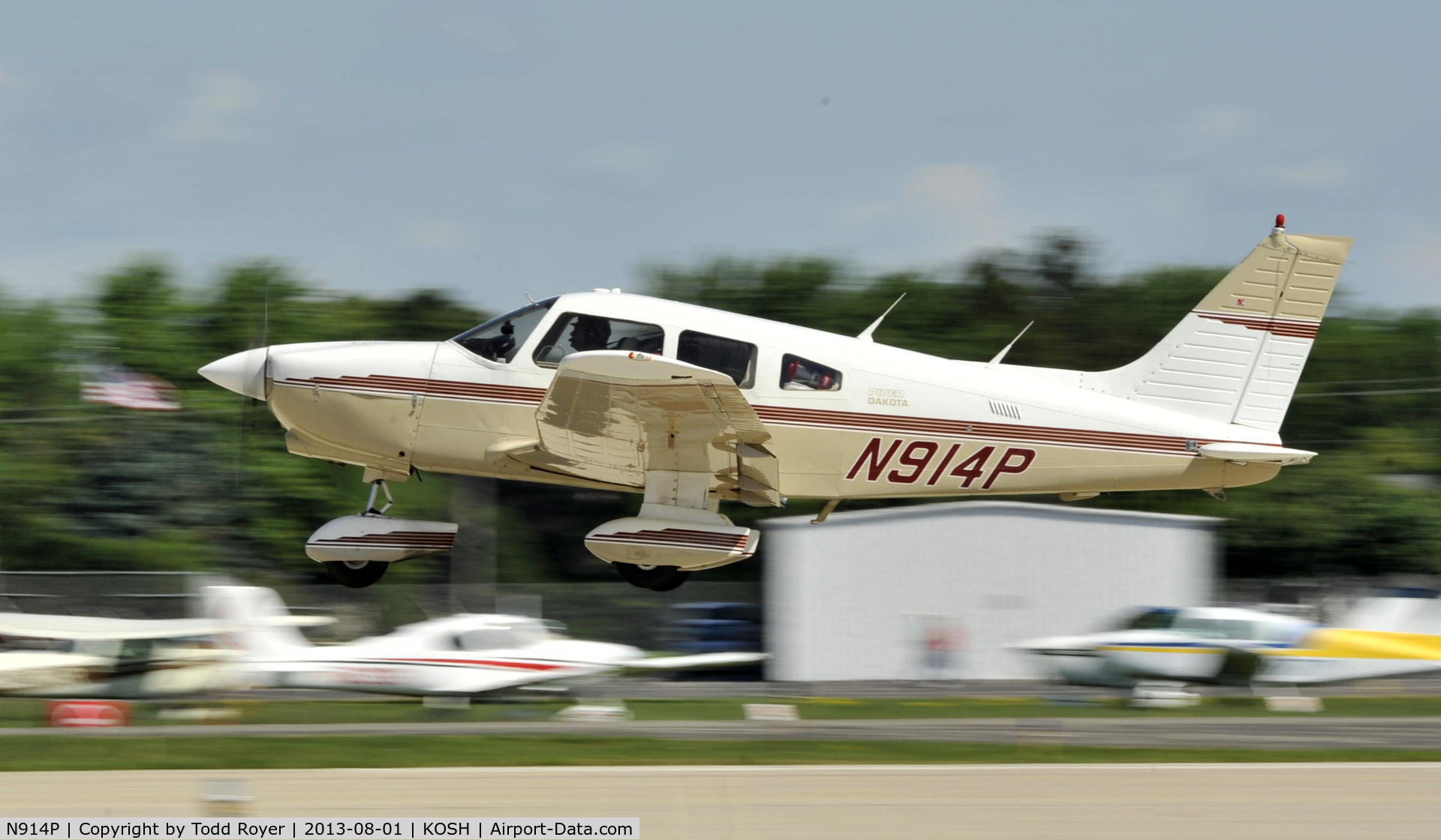 N914P, 1983 Piper PA-28-236 Dakota C/N 28-8311015, Airventure 2013