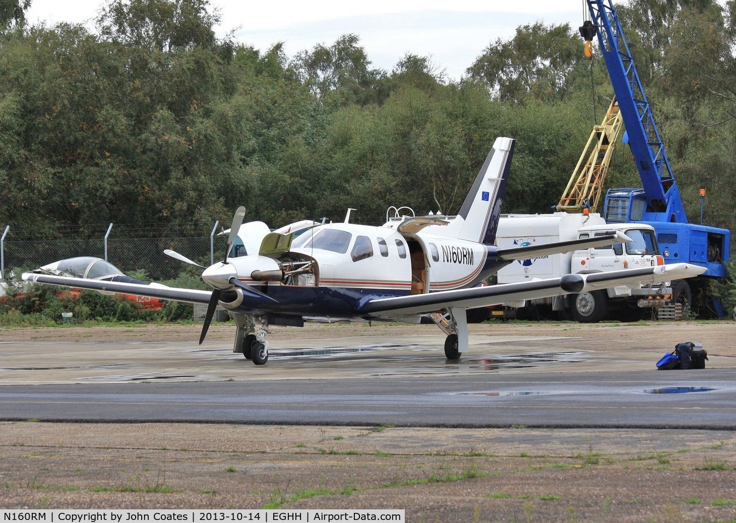 N160RM, 1992 Socata TBM-700 C/N 0063, Receiving attention at DS Worldwide