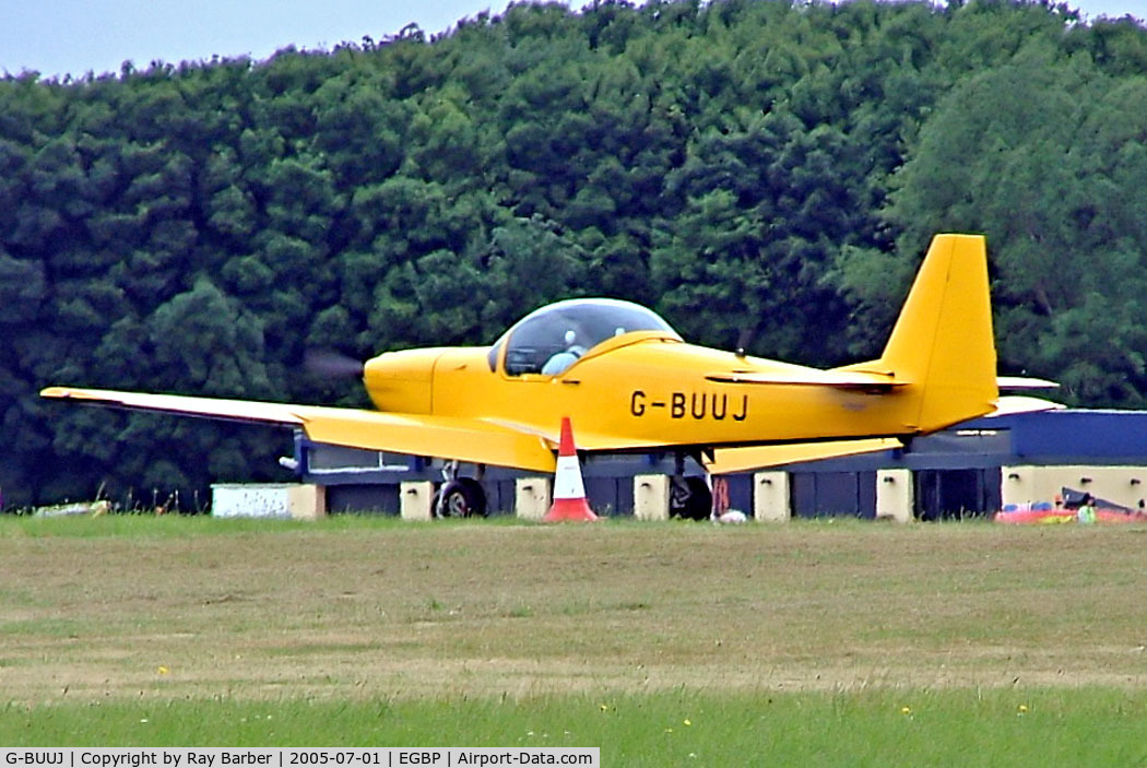 G-BUUJ, 1993 Slingsby T-67M Firefly Mk2 C/N 2120, Slingsby T.67M Firefly Mk.II [2120] Kemble~G 01/07/2005