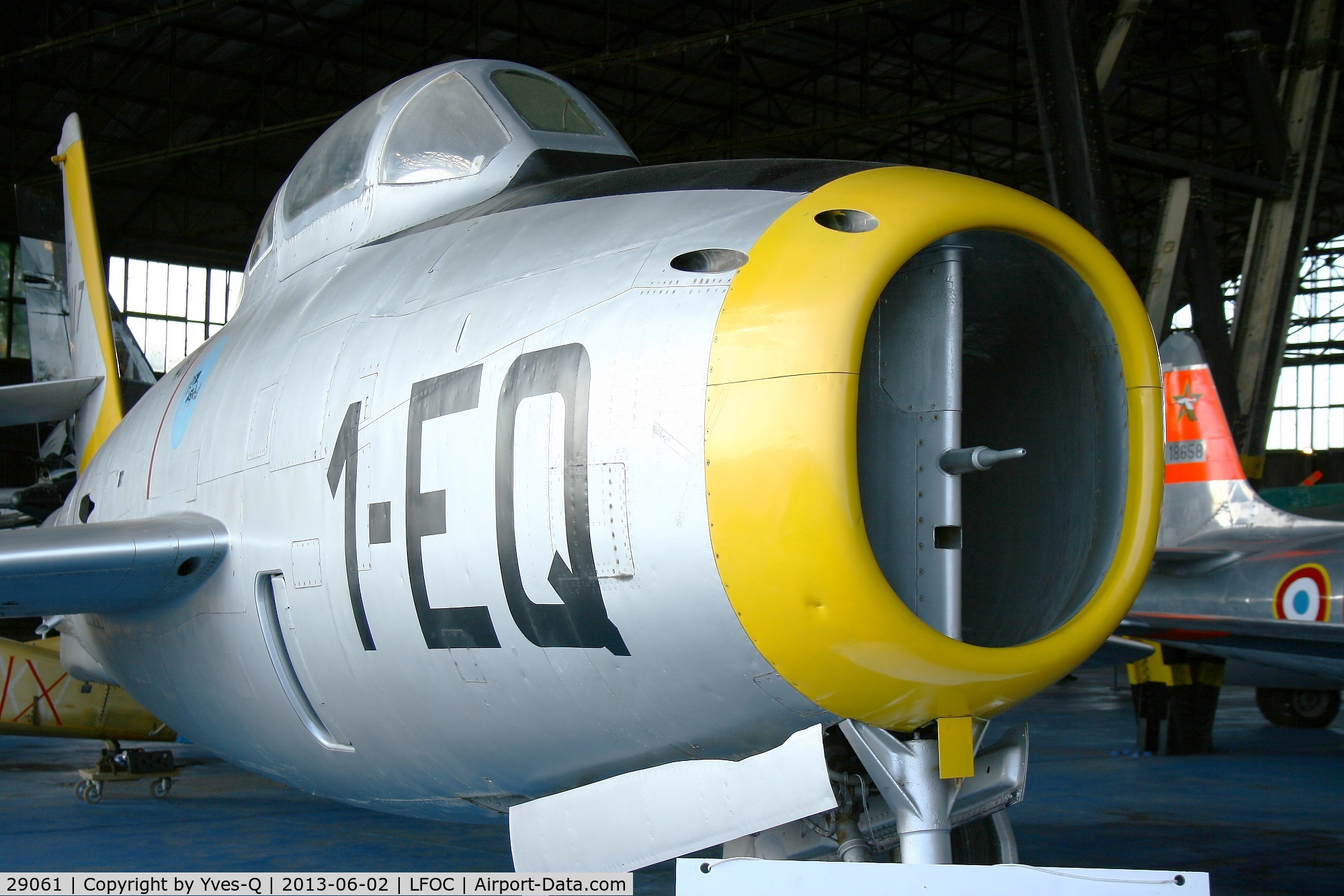 29061, 1950 General Motors F-84F Thunderstreak C/N 29061, Republic F-84F Thunderstreak, Canopée Museum Châteaudun Air Base 279 (LFOC)