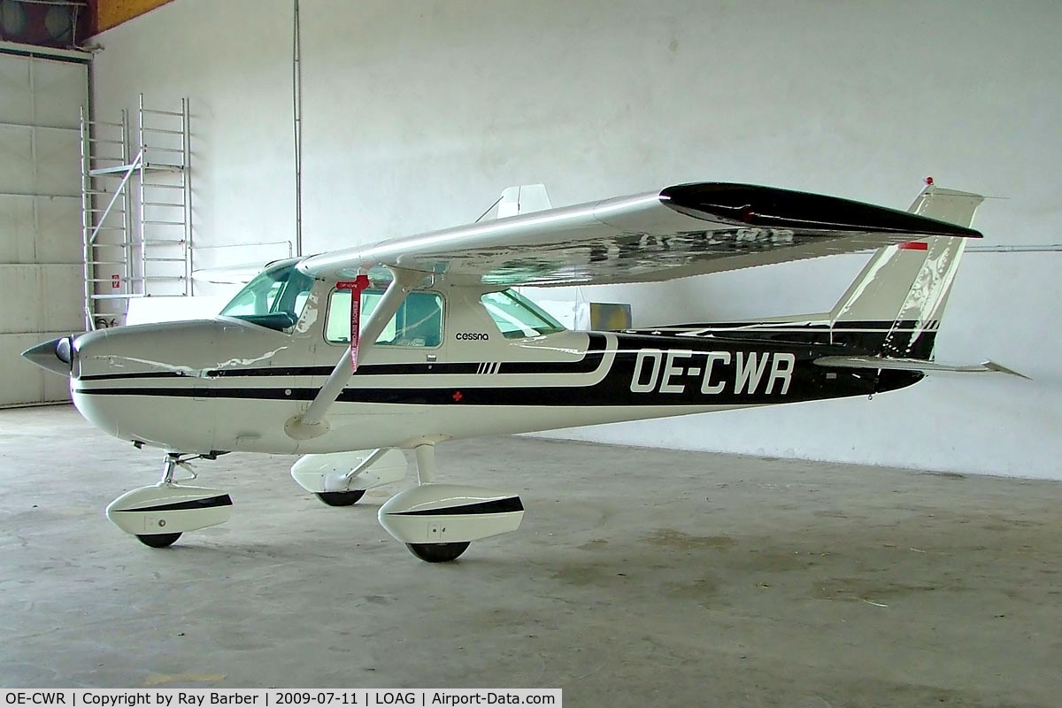 OE-CWR, Cessna 150M C/N 15078222, Cessna 150M [150-78222] Krems~OE 11/07/2009