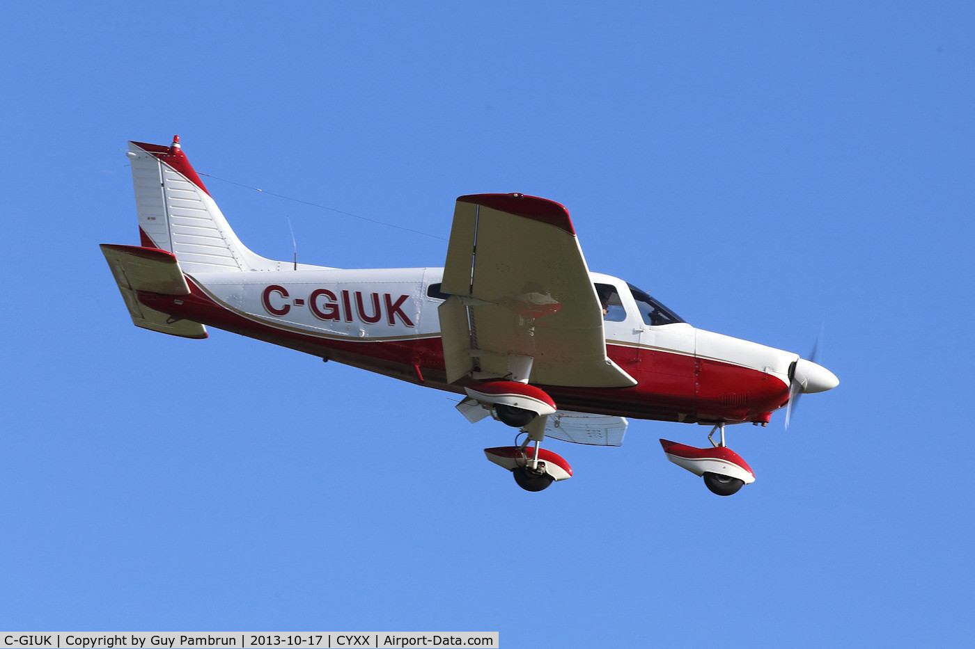 C-GIUK, 1977 Piper PA-28-181 Archer C/N 28-7790281, Landing