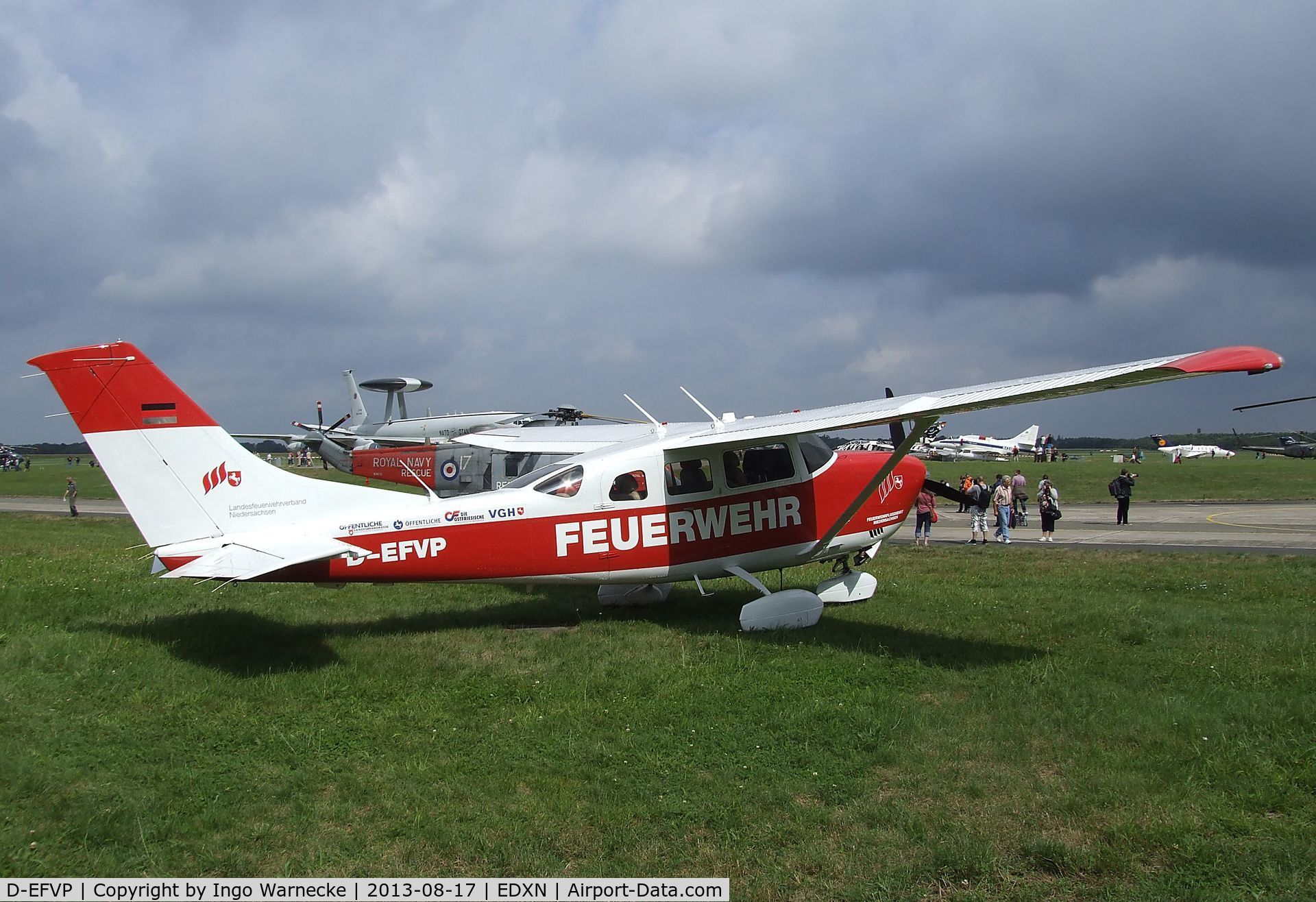 D-EFVP, 2007 Cessna 206H Stationair C/N 20608300, Cessna 206H Stationair of the Lower Saxony fire brigade flying service (Feuerwehr-Flugdienst) at the Spottersday of the Nordholz Airday 2013 celebrationg 100 Years of German Naval Aviation at Nordholz Naval Aviation Base