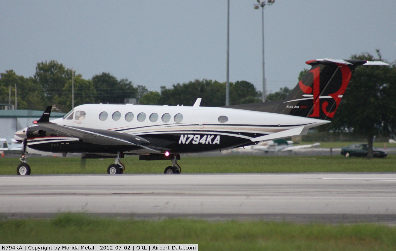 N794KA, 2012 Hawker Beechcraft 350i King Air (B300) C/N FL-794, Beech Kingair 350