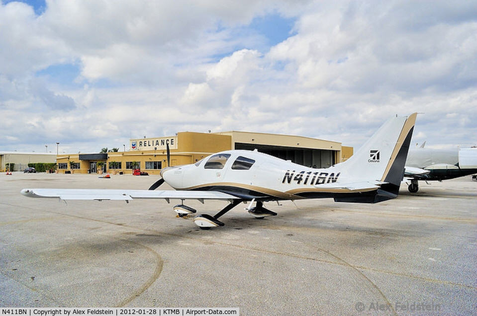N411BN, Cessna LC41-550FG C/N 411119, Tamiami