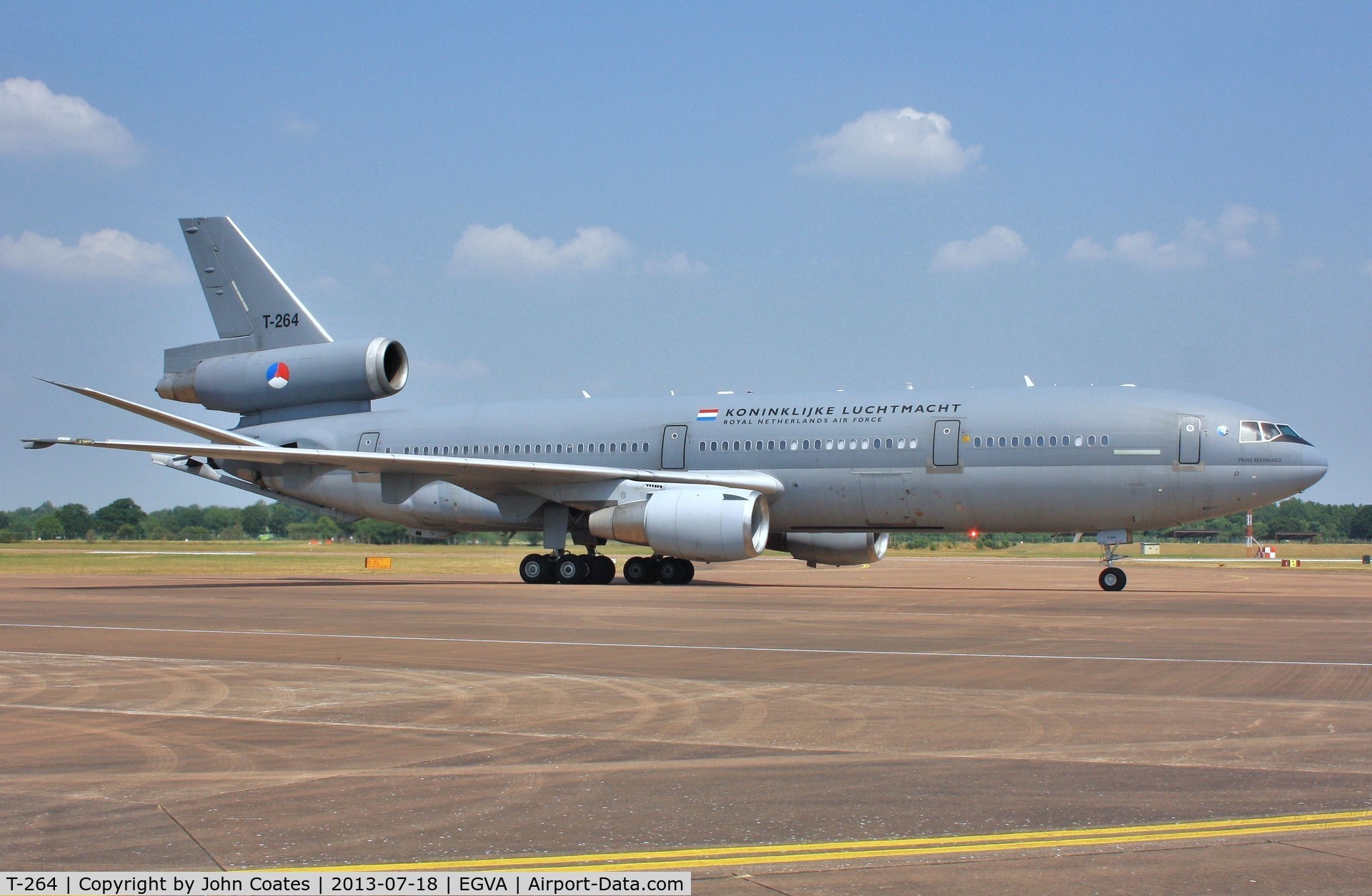 T-264, 1978 McDonnell Douglas KDC-10-30CF C/N 46985, Taxiing to static park on arrival at RIAT