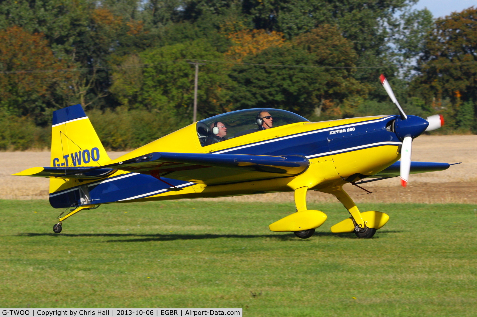 G-TWOO, 1996 Extra EA-300/200 C/N 05, at Breighton's Pre Hibernation Fly-in, 2013