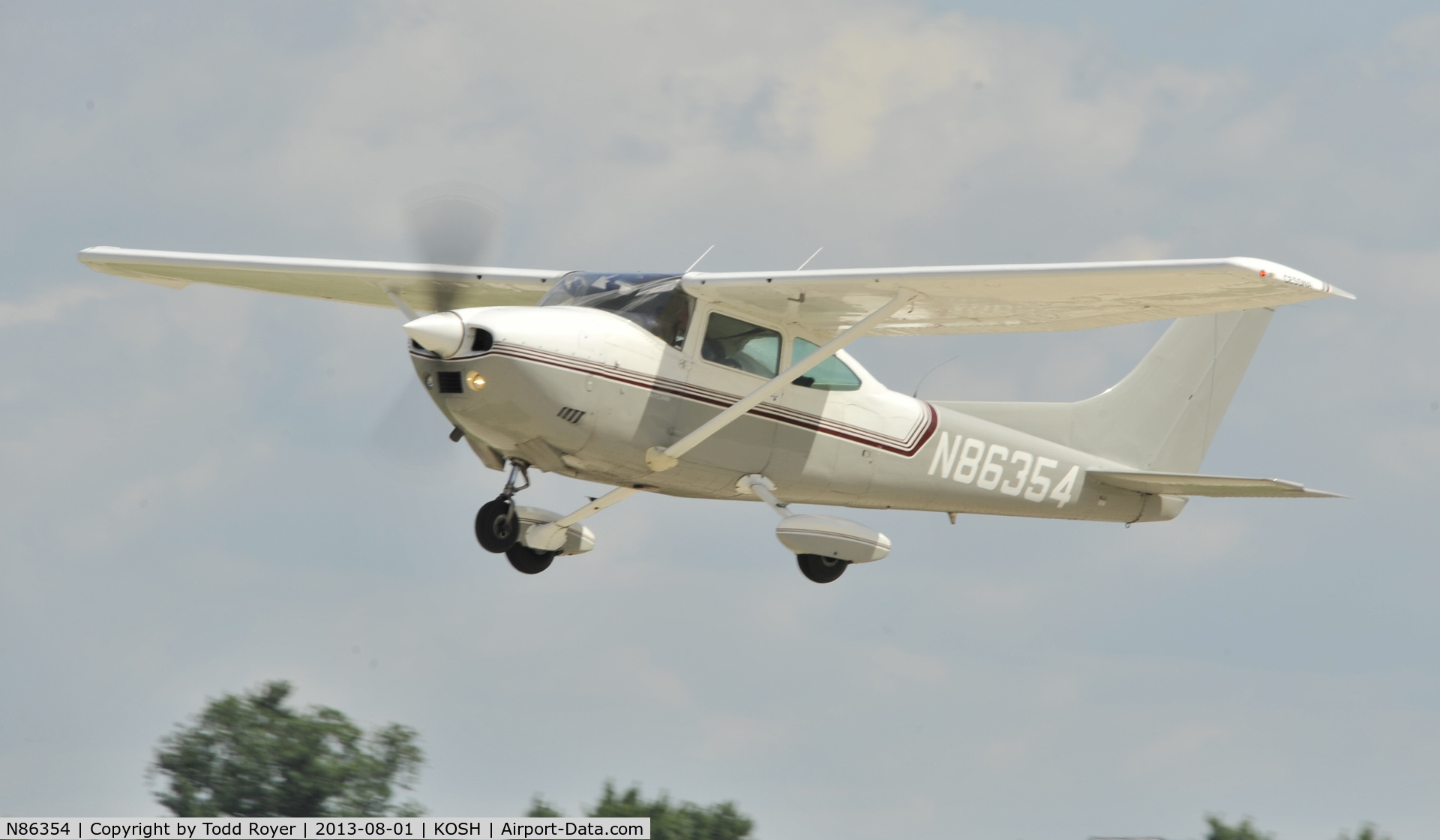 N86354, 1973 Cessna 182P Skylane C/N 18261928, Airventure 2013