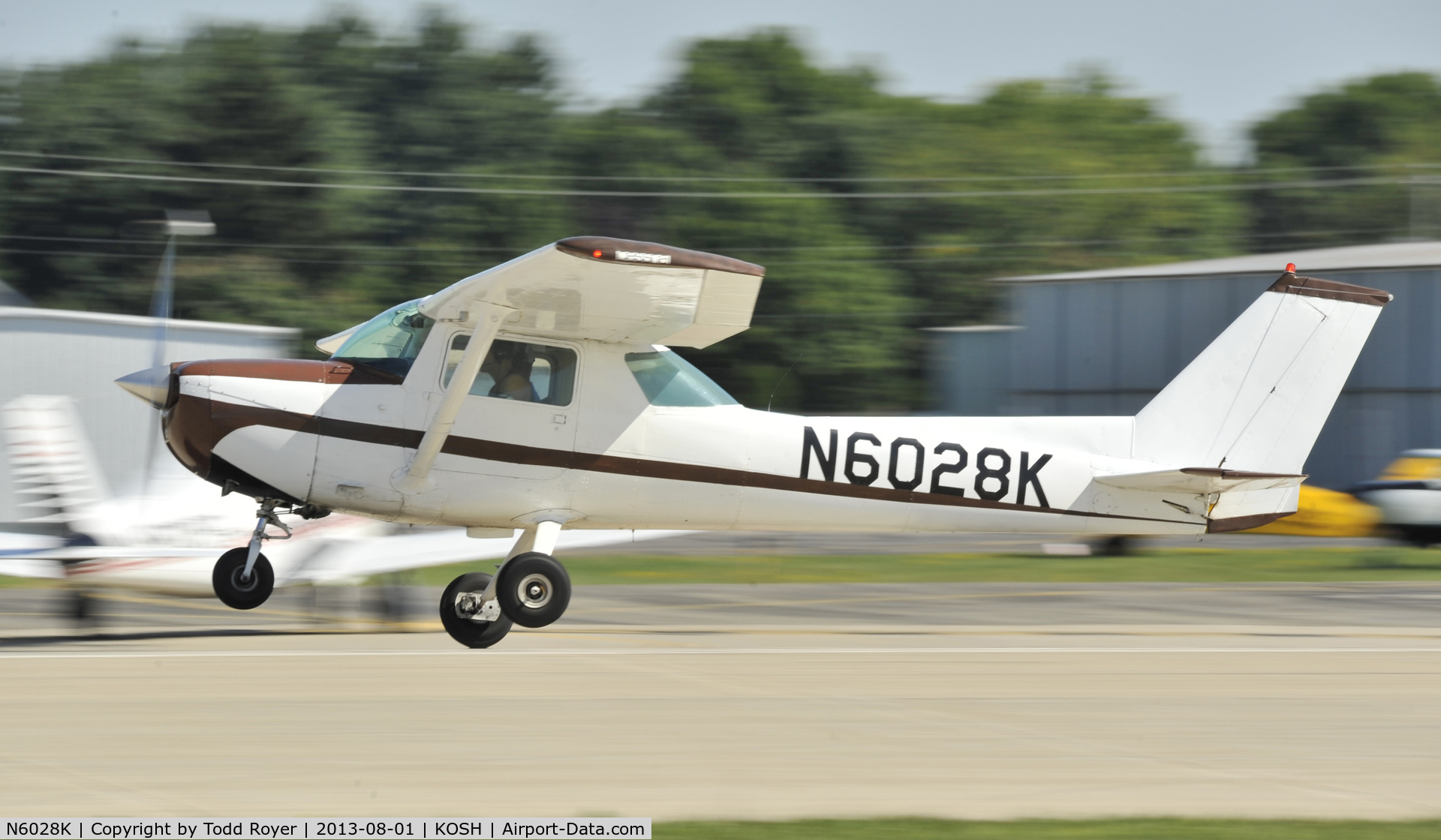 N6028K, 1975 Cessna 150M C/N 15077480, Airventure 2013