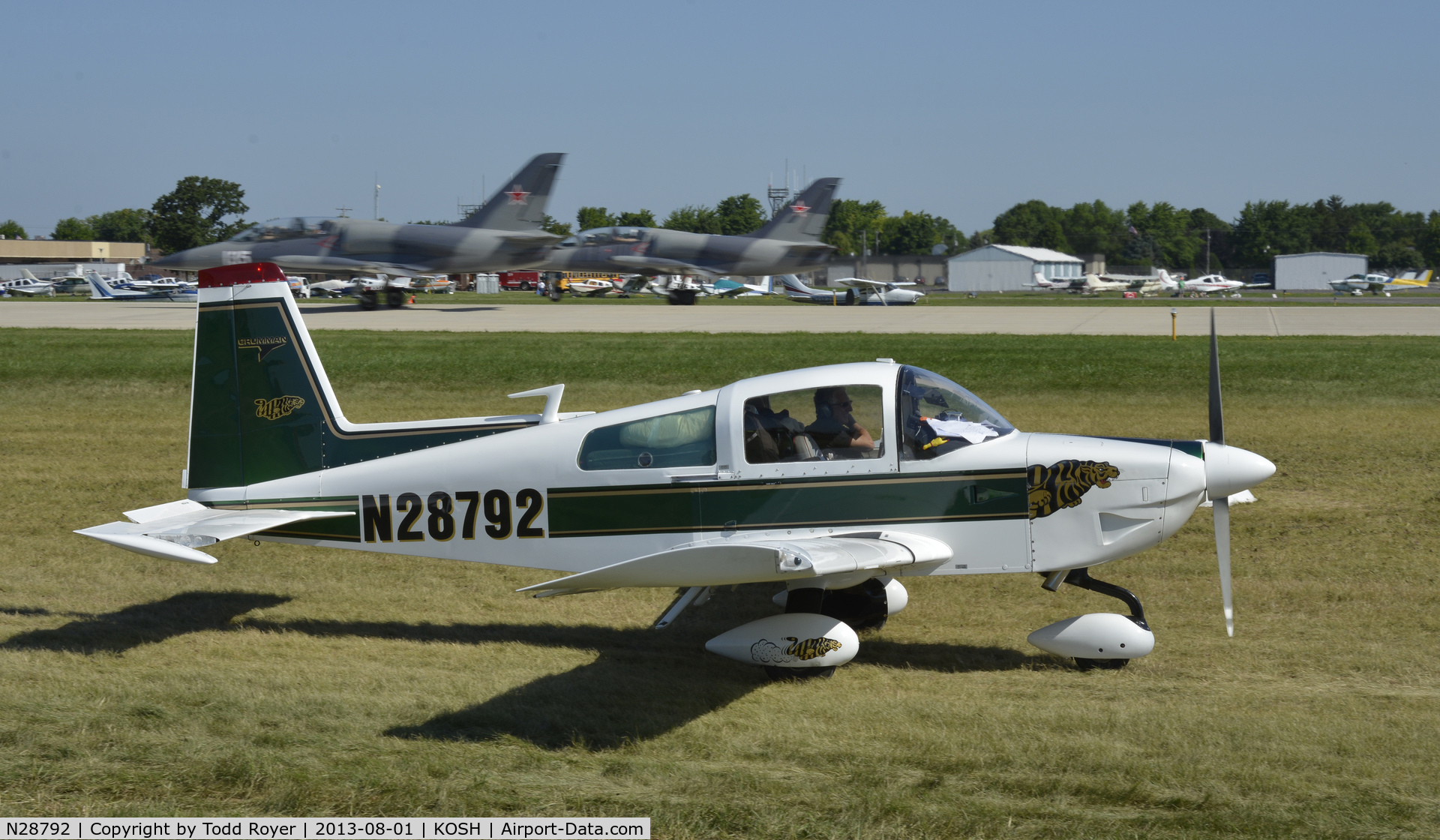 N28792, 1978 Grumman American AA-5B Tiger C/N AA5B0818, Airventure 2013