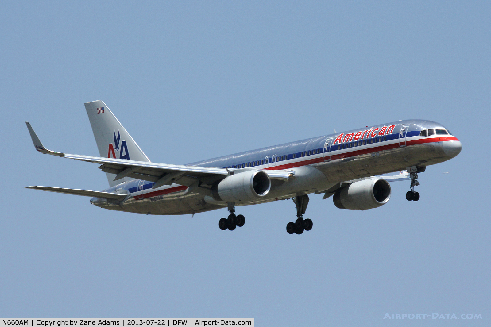 N660AM, 1992 Boeing 757-223 C/N 25294, Landing at DFW Airport