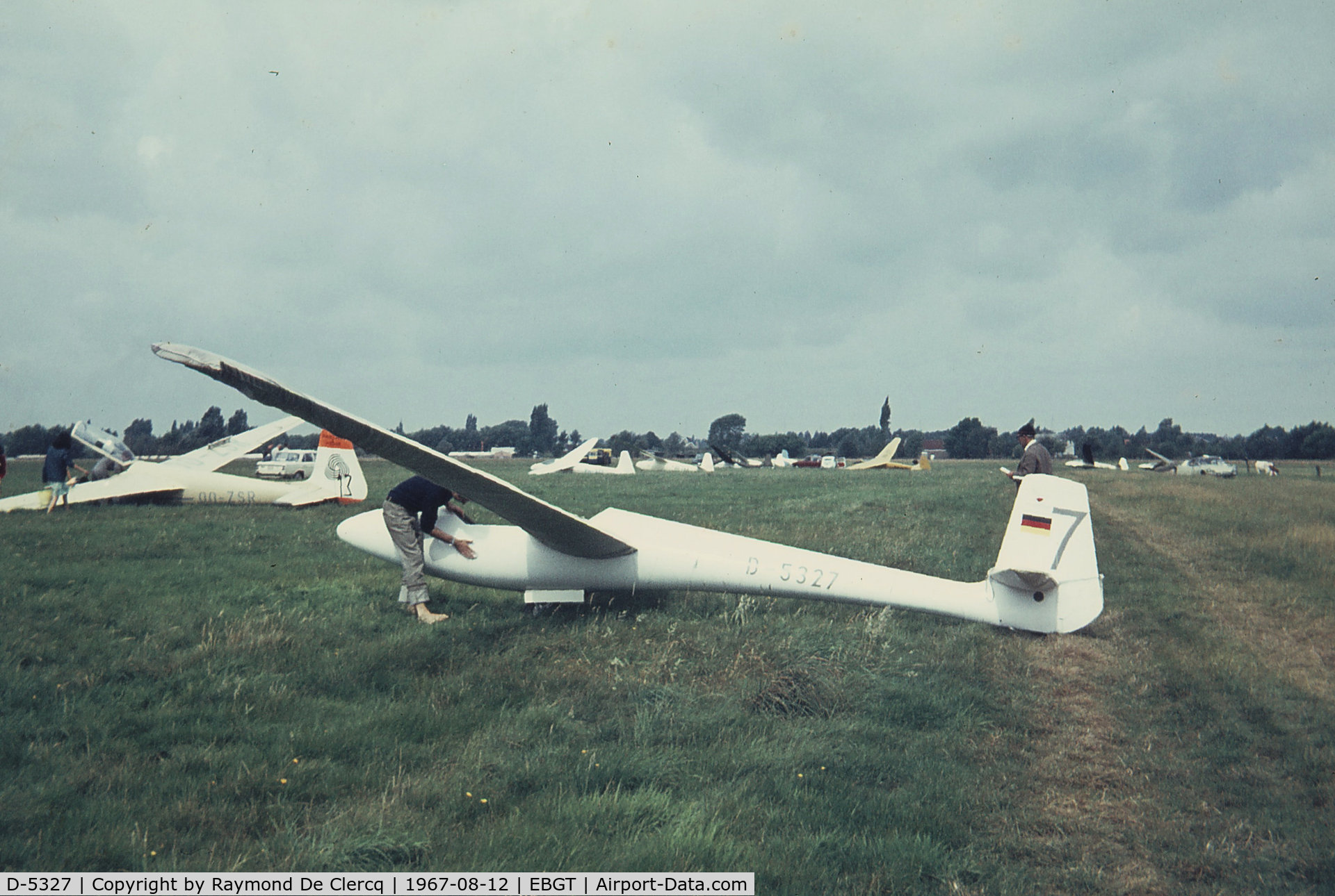 D-5327, Glasflugel H-301 Libelle C/N Not found D-5327, Glider Championship Gent on 12-8-67