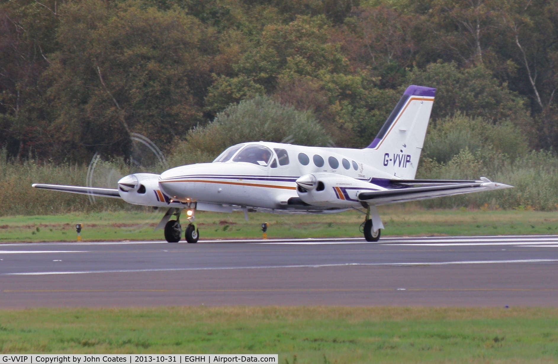 G-VVIP, 1979 Cessna 421C Golden Eagle C/N 421C-0699, Lining up to depart 26