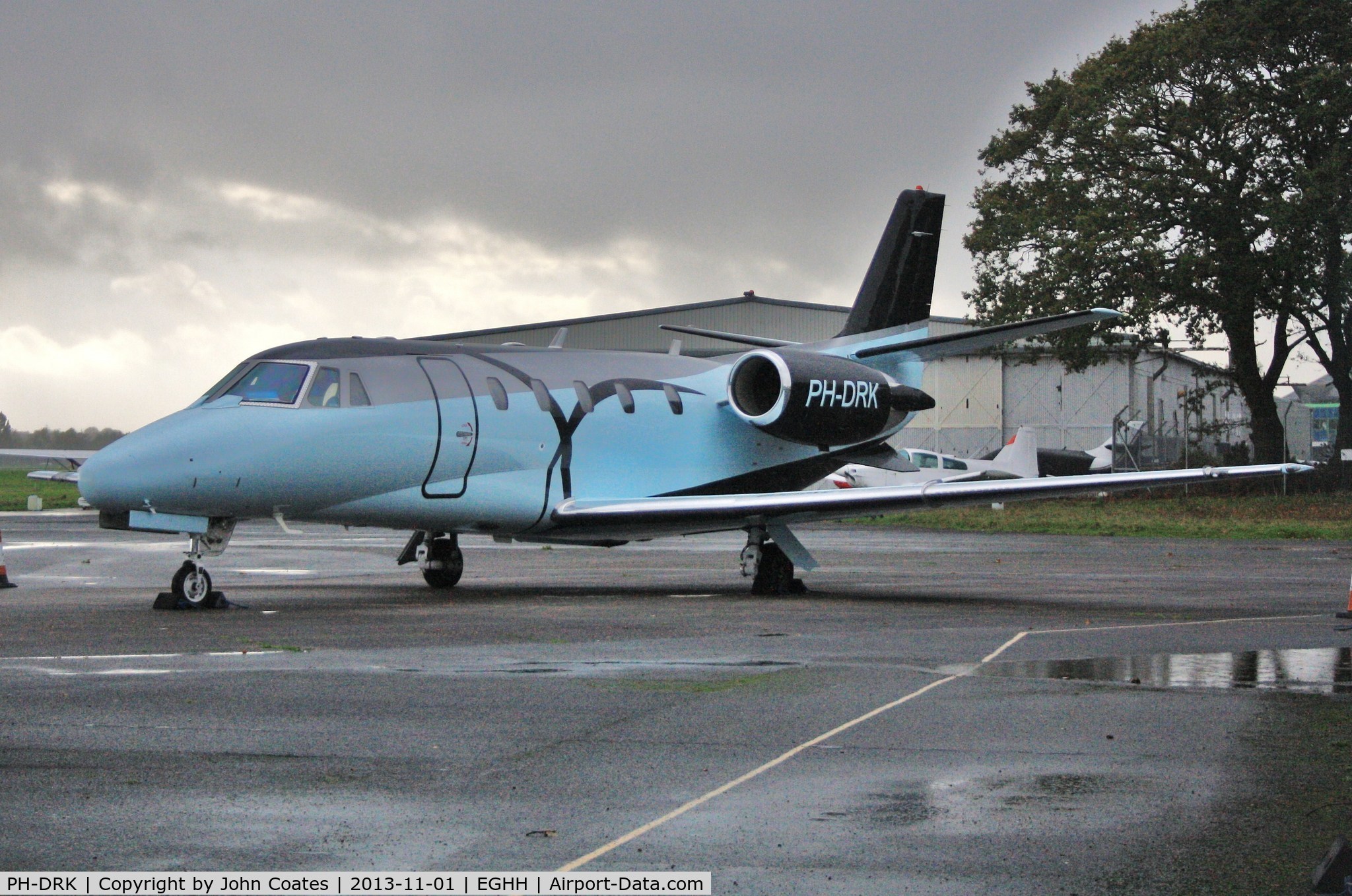 PH-DRK, 2002 Cessna 560XL Citation C/N 560-5258, At Signatures on a dark wet day
