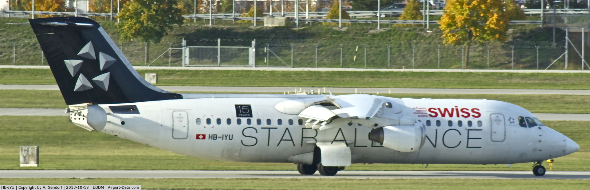 HB-IYU, 2000 British Aerospace Avro 146-RJ100 C/N E3379, Swiss (Star Alliance cs.), seen here on the taxiway, shortly after landing at München(EDDM)