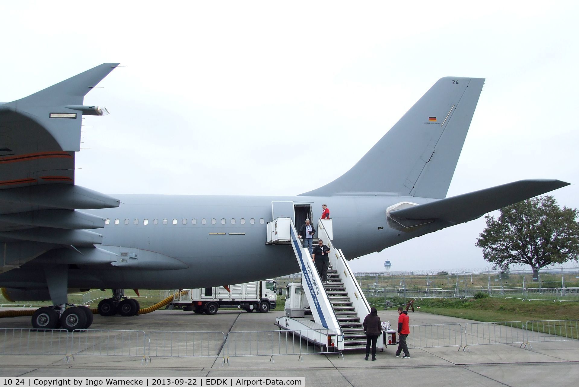 10 24, 1987 Airbus A310-304/MRT C/N 434, Airbus A310-304 of the German Air Force VIP-Wing (Flugbereitschaft) at the DLR 2013 air and space day on the side of Cologne airport