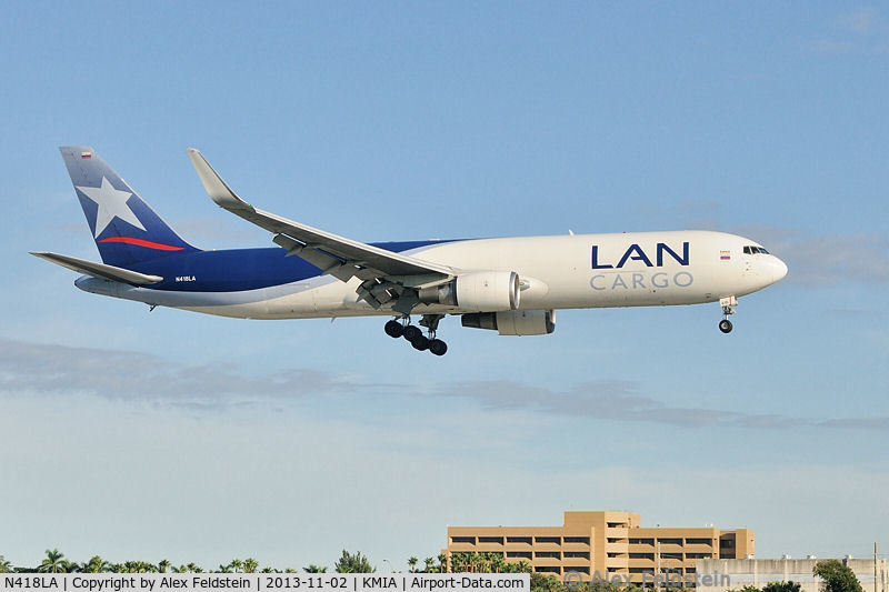 N418LA, 2005 Boeing 767-316F C/N 34246, Miami International