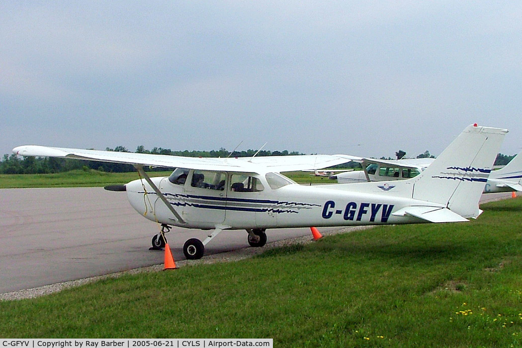 C-GFYV, 1976 Cessna 172M C/N 17267558, Cessna 172M Skyhawk [172-67558] Lake Simcoe Regional Airport~C 21/06/2005