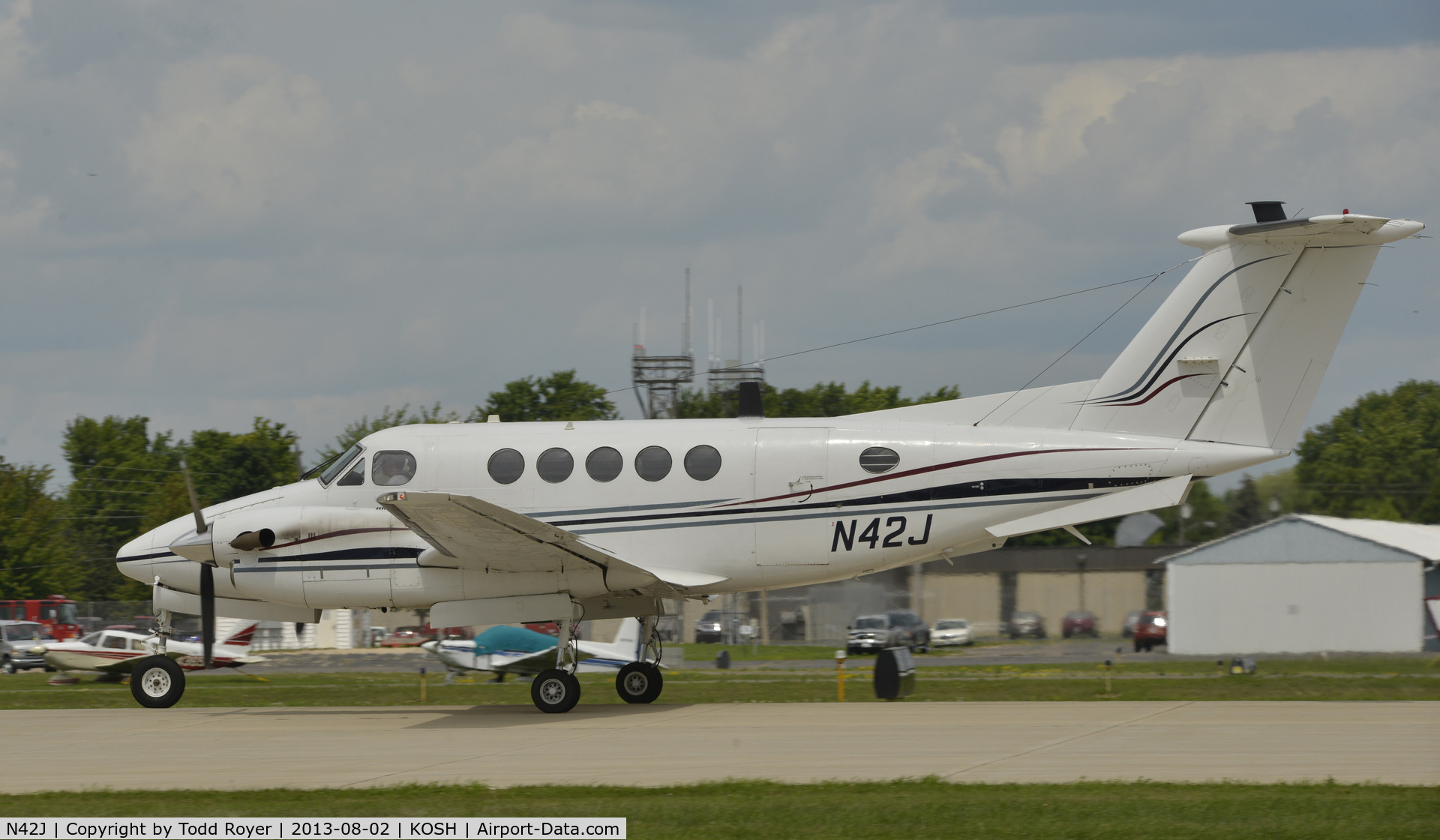 N42J, 1977 Beech 200 C/N BC-29, Airventure 2013