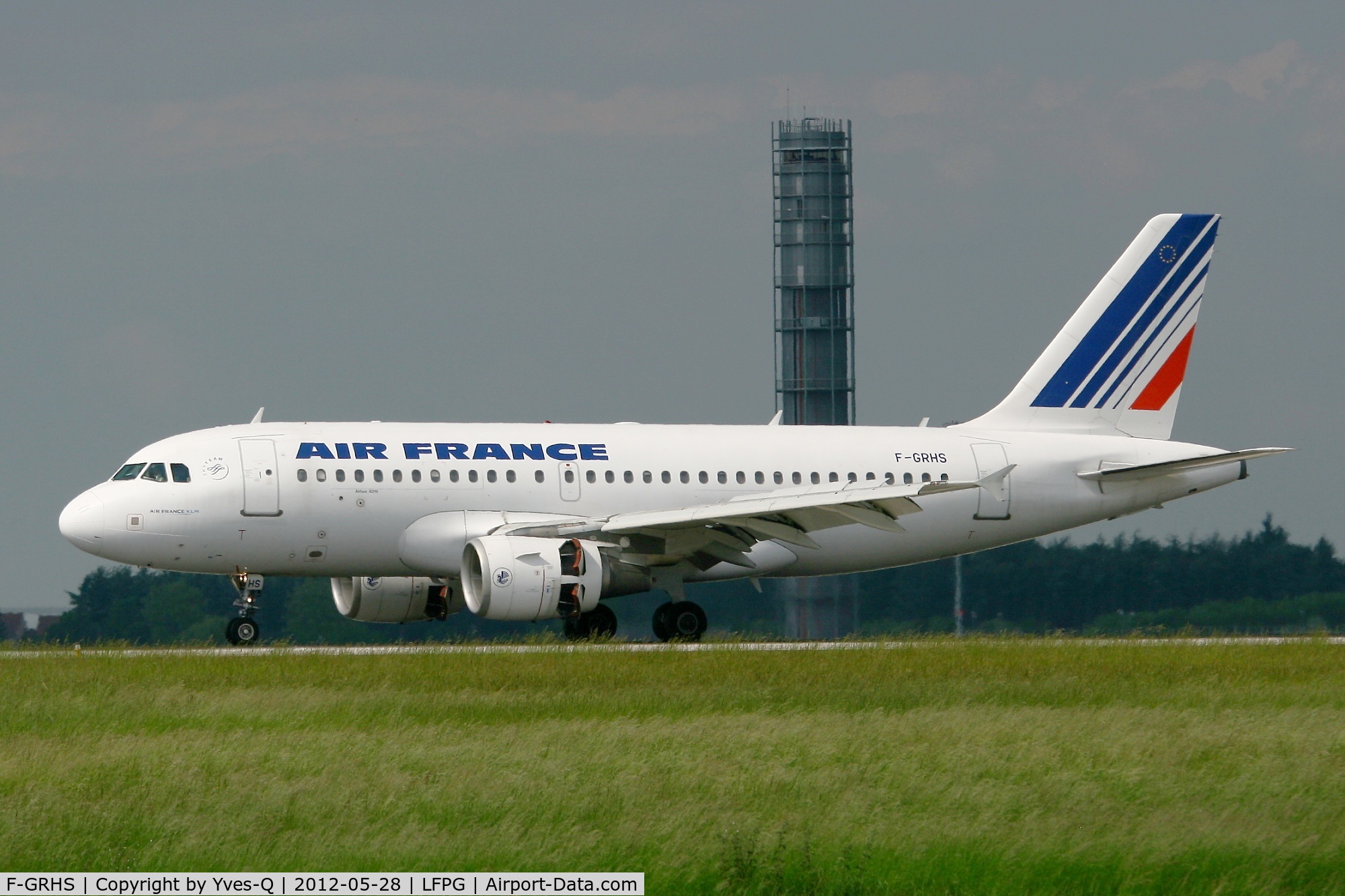 F-GRHS, 2001 Airbus A319-111 C/N 1444, Airbus A319-111, Landing Rwy 26L, Roissy Charles De Gaulle Airport (LFPG-CDG)