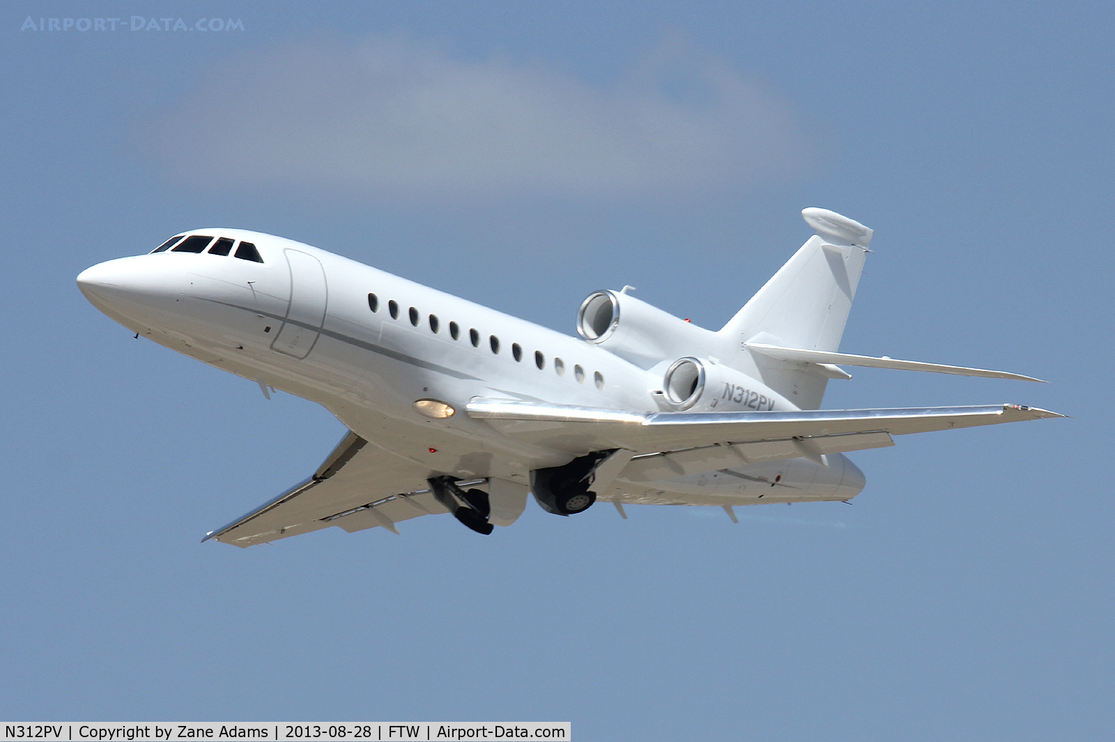 N312PV, 2000 Dassault Falcon 900EX C/N 67, Departing Meacham Field - Fort Worth, TX