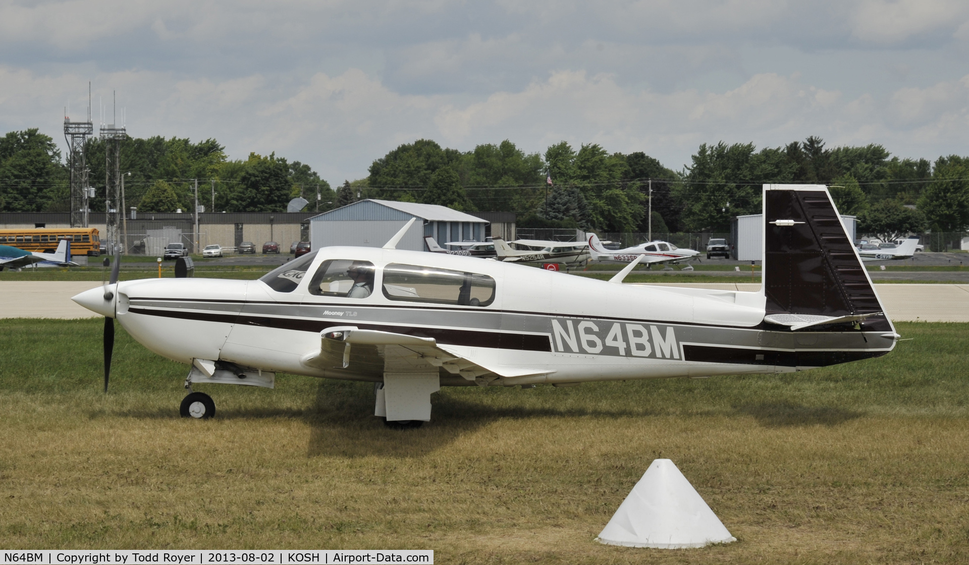 N64BM, 1990 Mooney M20M Bravo C/N 27-0073, Airventure 2013