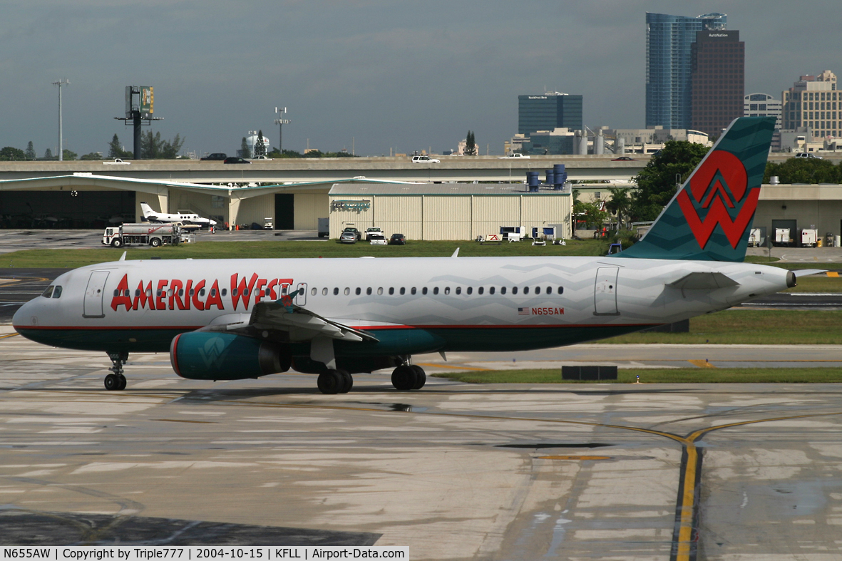 N655AW, 1999 Airbus A320-232 C/N 1075, America West