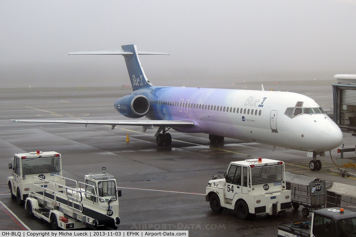 OH-BLQ, 2001 Boeing 717-2S3 C/N 55067, Foggy day at Vantaa