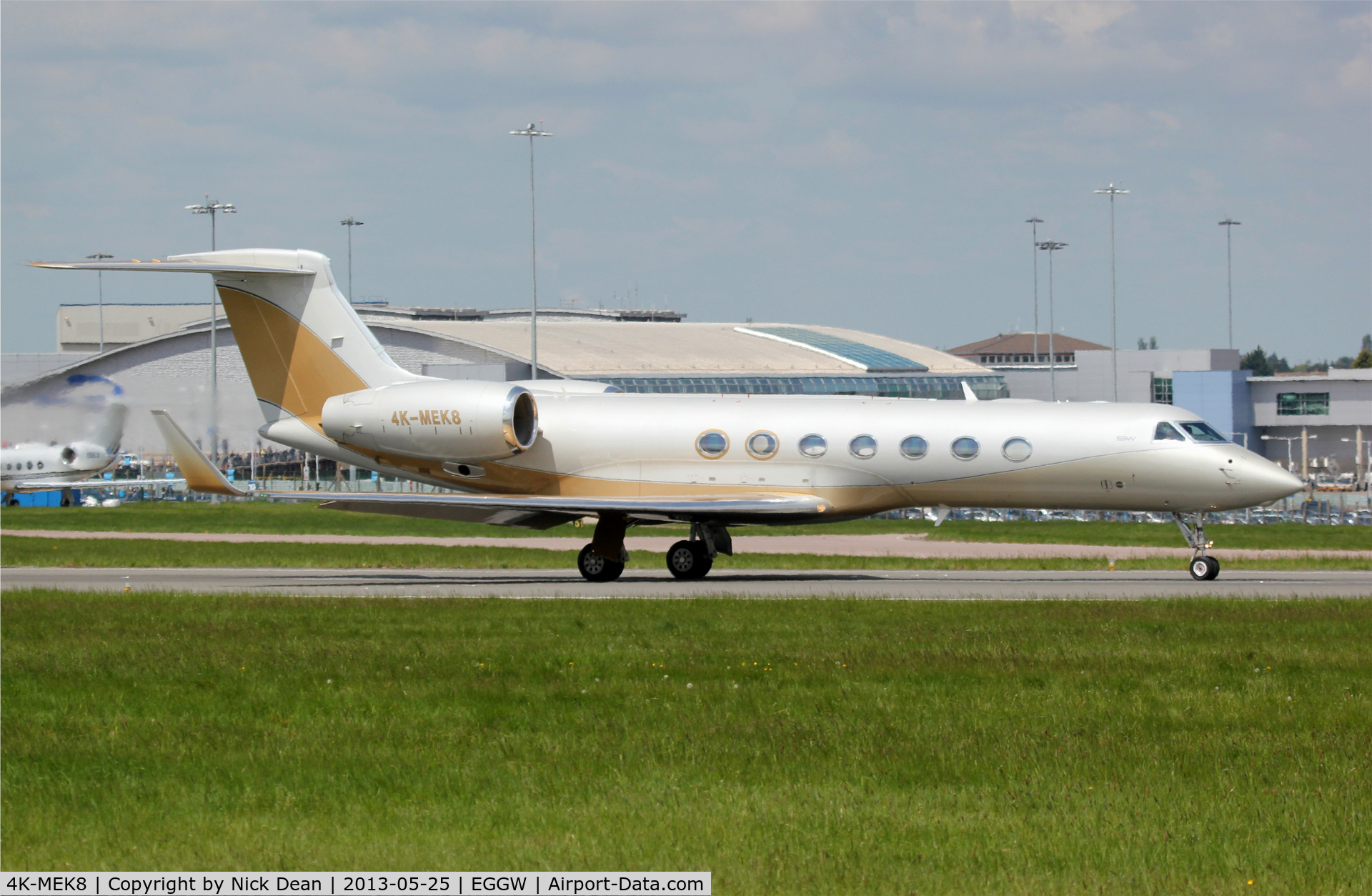4K-MEK8, 2008 Gulfstream Aerospace GV-SP (G550) C/N 5204, EGGW/LTN