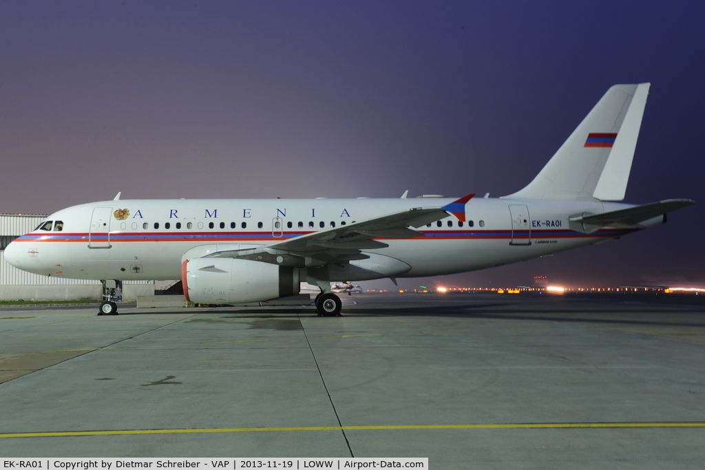 EK-RA01, 1998 Airbus A319-132 C/N 0913, Armenia Airbus 319