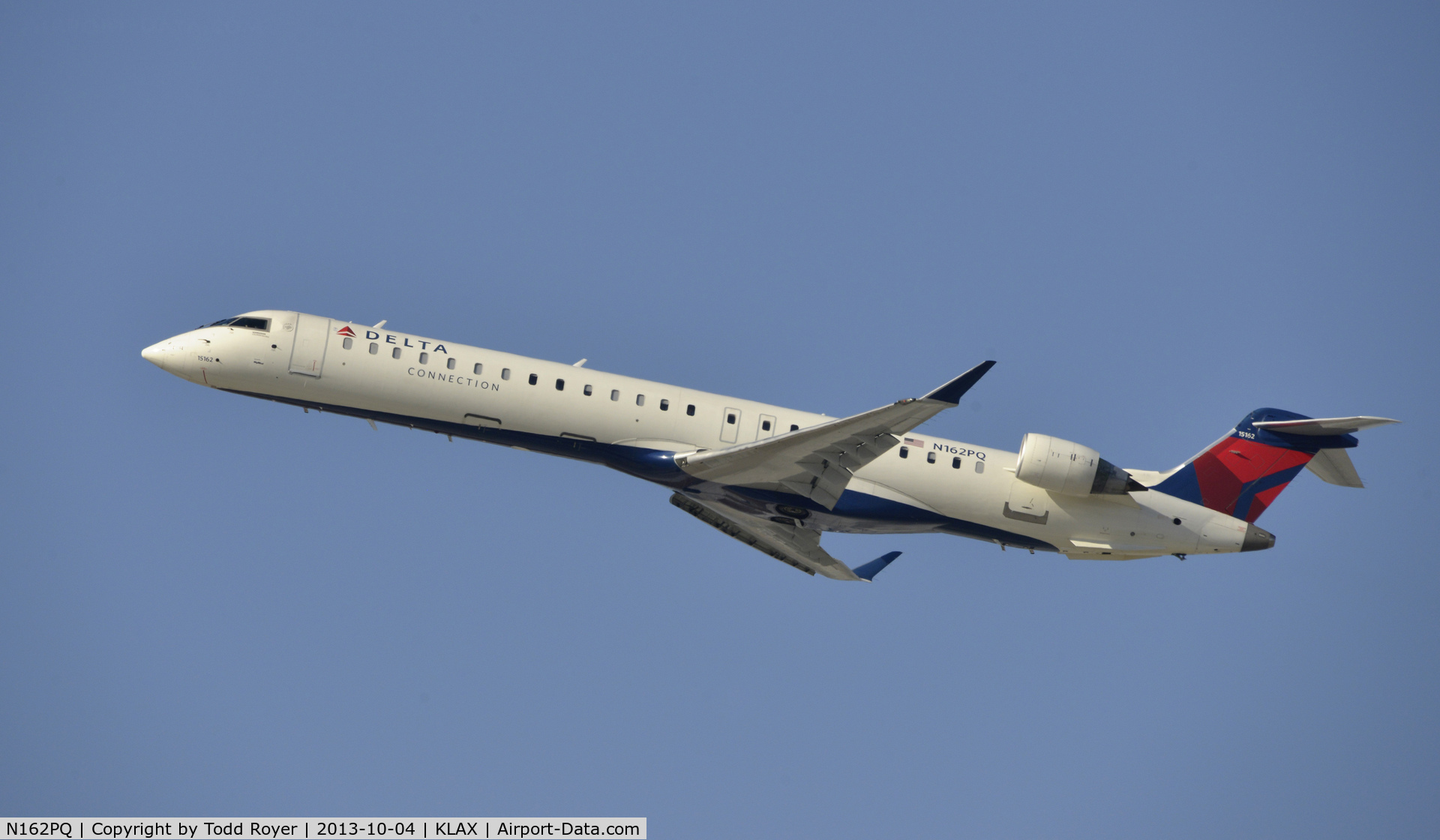 N162PQ, 2008 Bombardier CRJ-900ER (CL-600-2D24) C/N 15162, Departing LAX