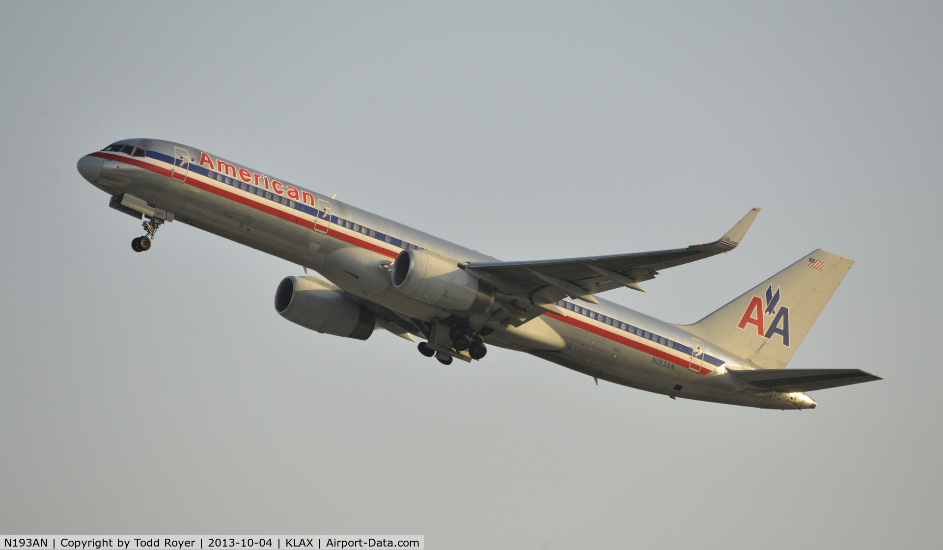 N193AN, 2001 Boeing 757-223 C/N 32387, Departing LAX