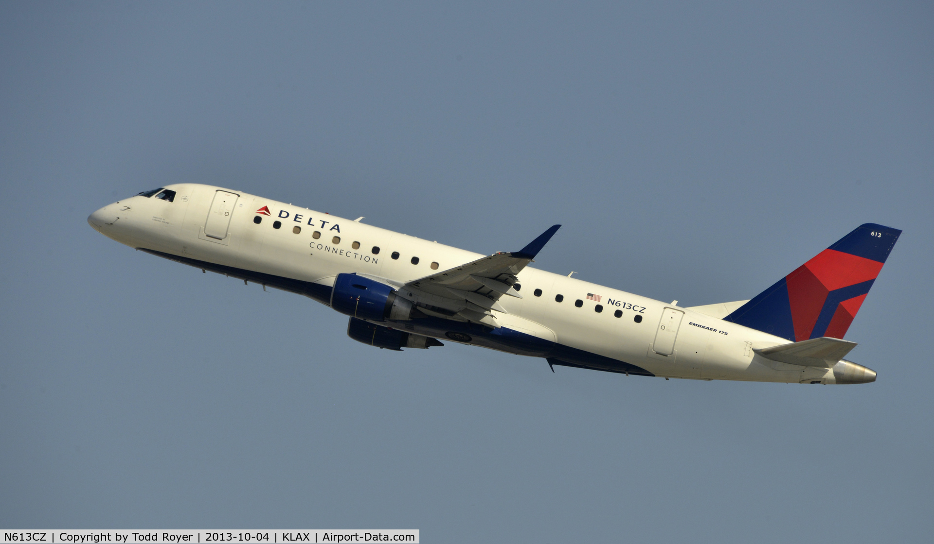 N613CZ, 2008 Embraer 175LR (ERJ-170-200LR) C/N 17000203, Departing LAX
