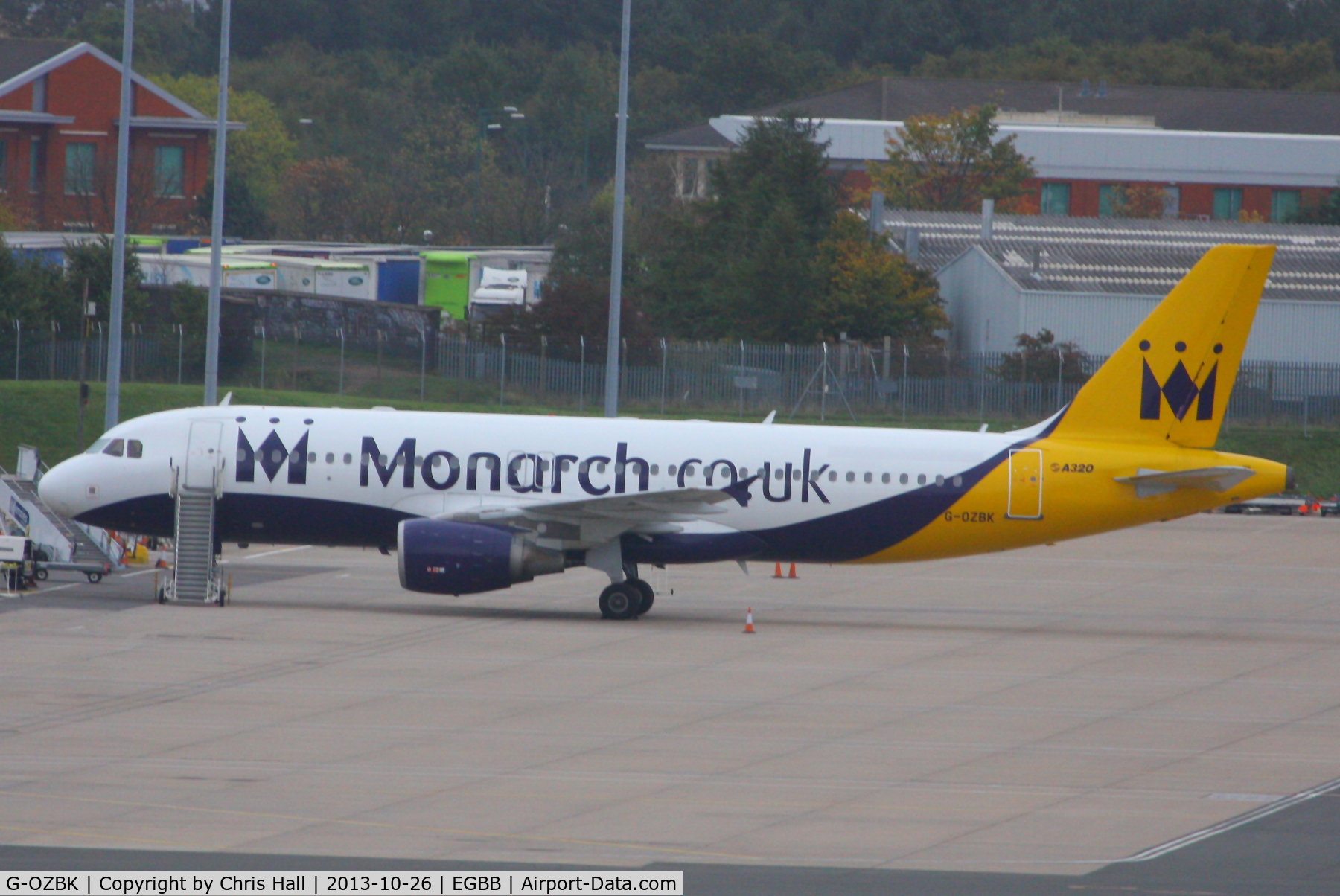 G-OZBK, 2000 Airbus A320-214 C/N 1370, Monarch Airlines