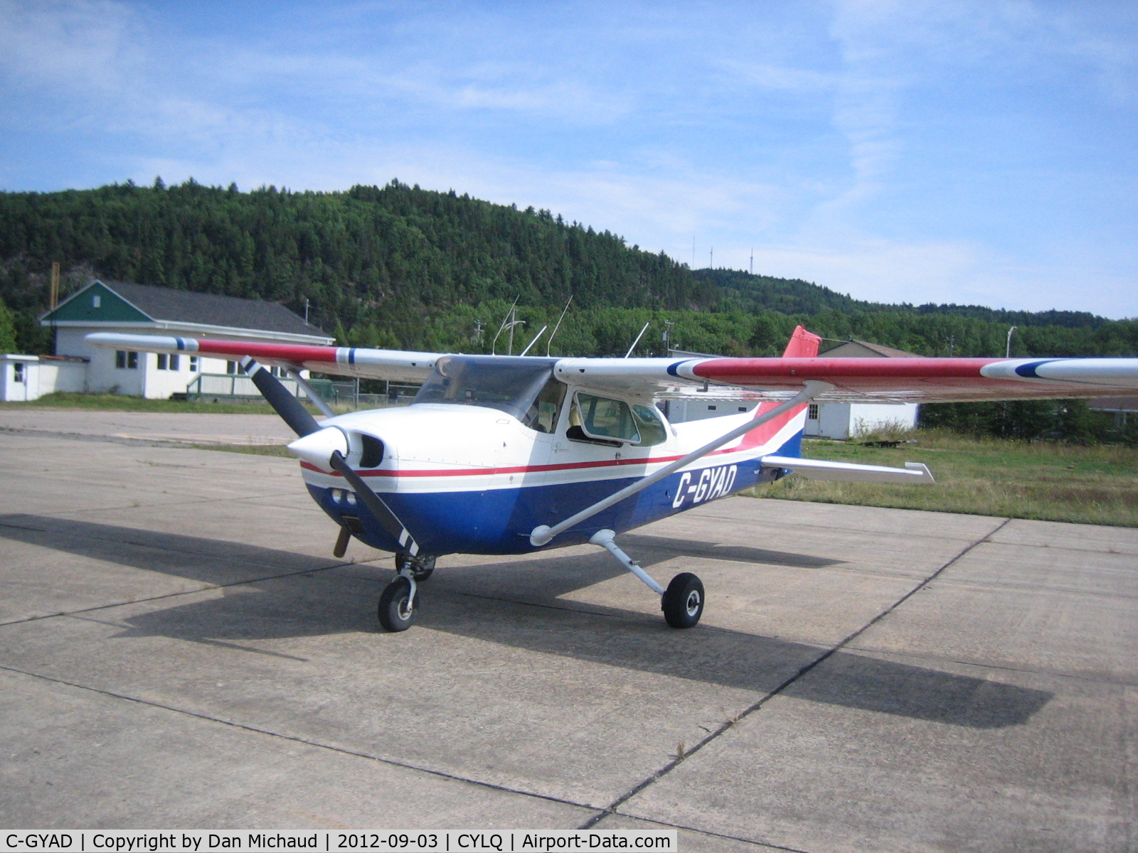 C-GYAD, 1976 Cessna 172M C/N 17266568, C-GYAD at La Tuque airport on a flight from CYQB