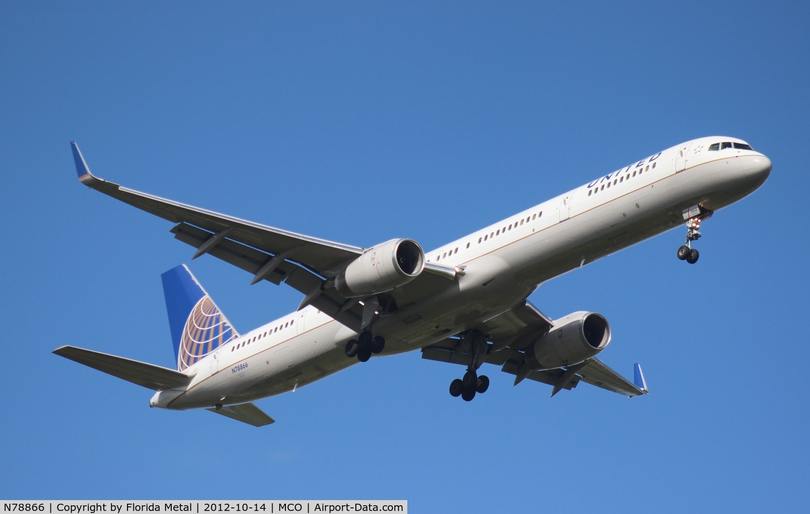 N78866, 2002 Boeing 757-33N C/N 32591, United 757-300