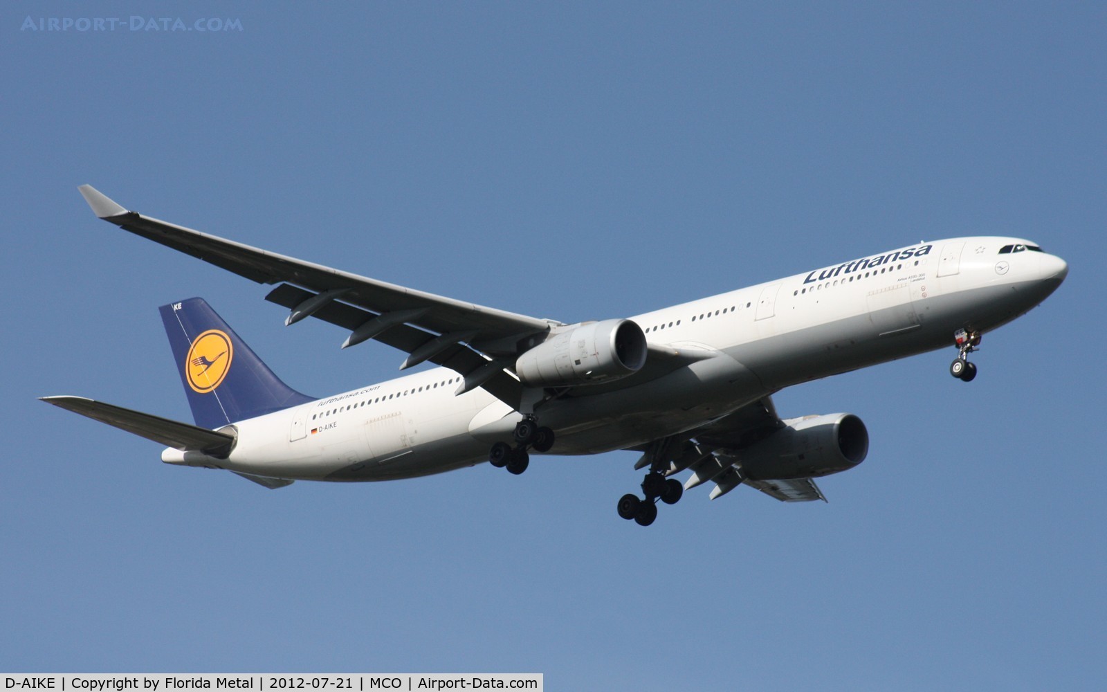 D-AIKE, 2004 Airbus A330-343X C/N 636, Lufthansa A330-300