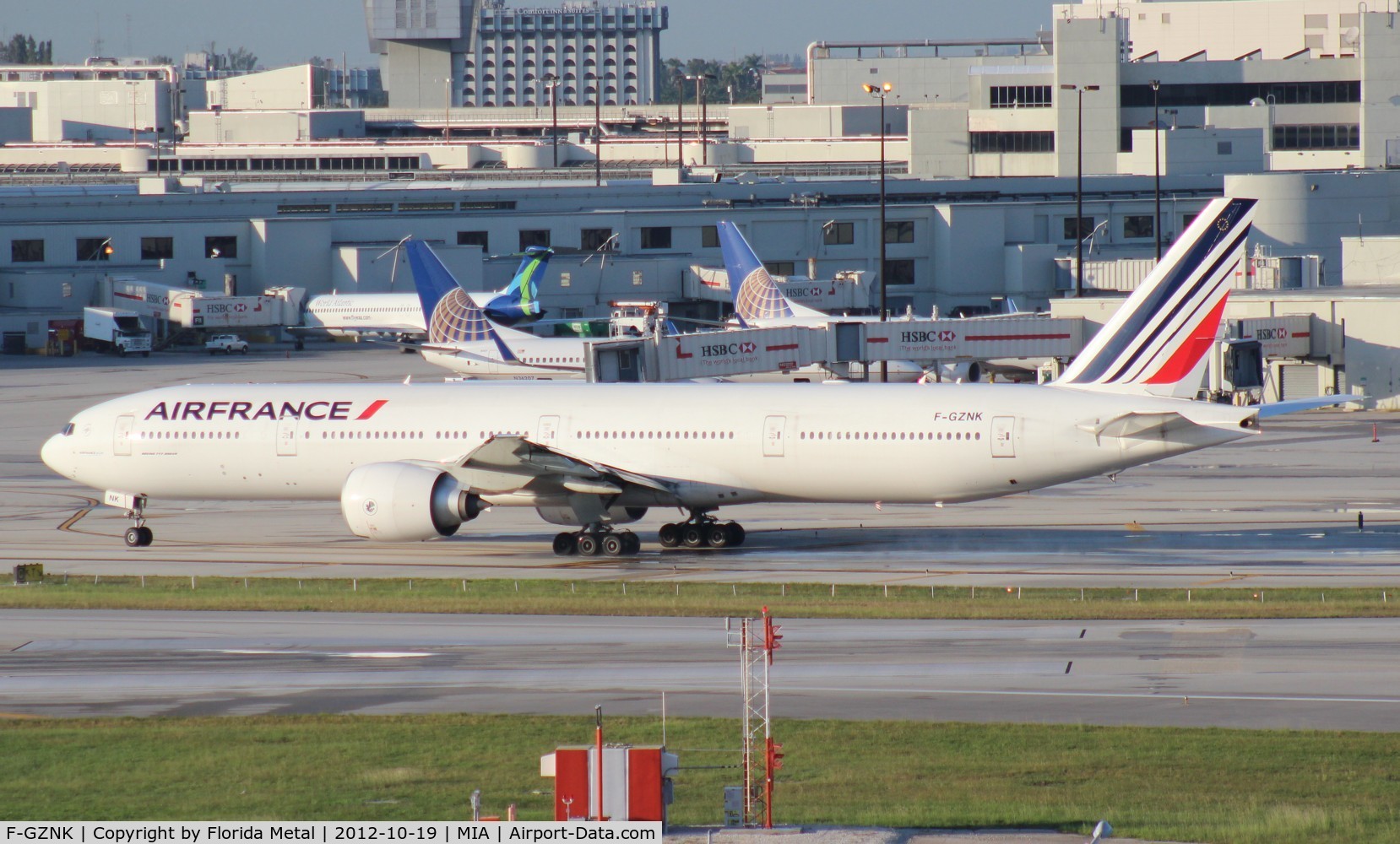 F-GZNK, 2011 Boeing 777-328/ER C/N 39971, Air France 777-300