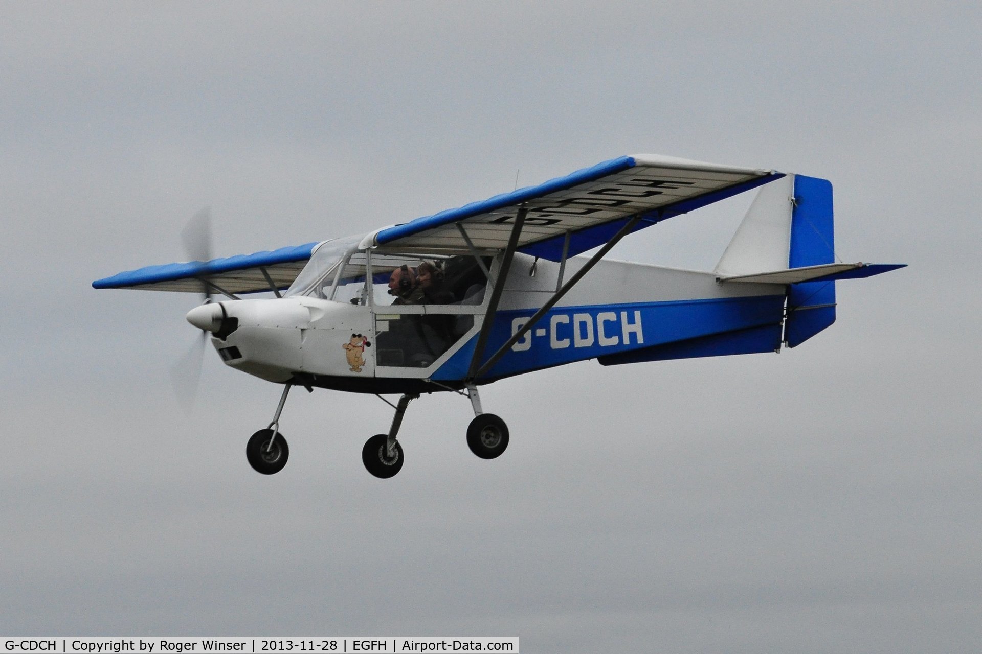 G-CDCH, 2004 Best Off Skyranger 912(2) C/N BMAA/HB/384, Skyranger on finals Runway 28 to land.