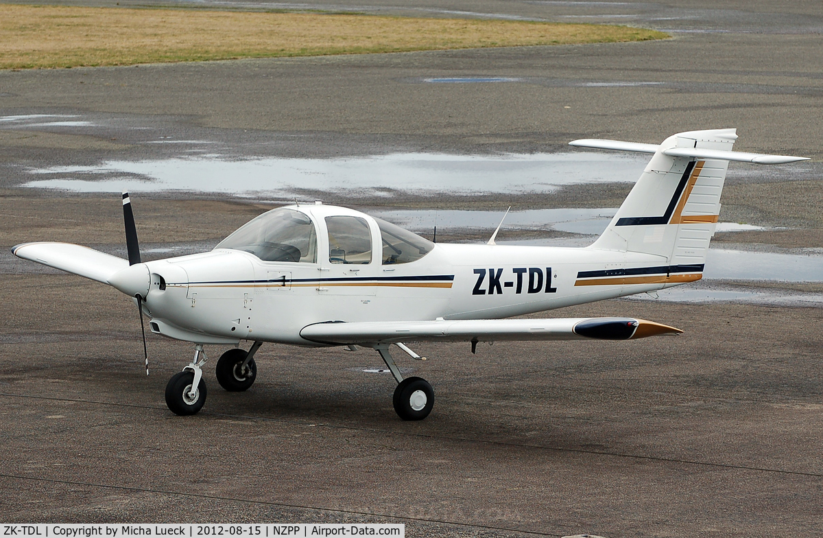 ZK-TDL, Piper PA-38-112 Tomahawk Tomahawk C/N 38-79A1140, At Paraparaumu