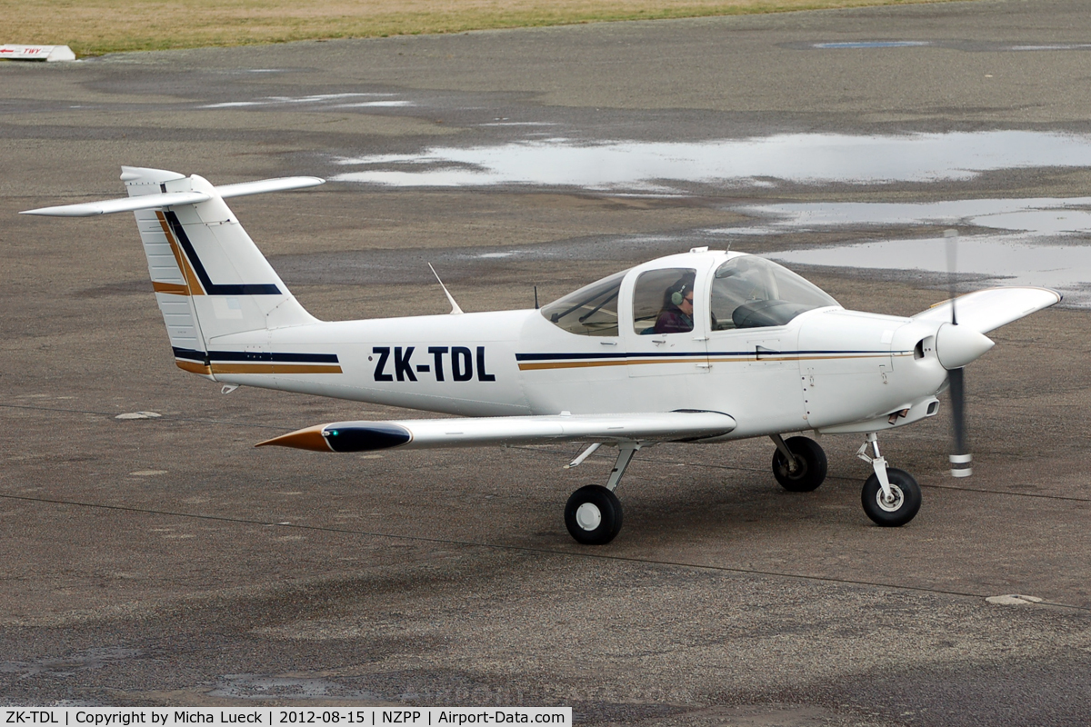 ZK-TDL, Piper PA-38-112 Tomahawk Tomahawk C/N 38-79A1140, At Paraparaumu