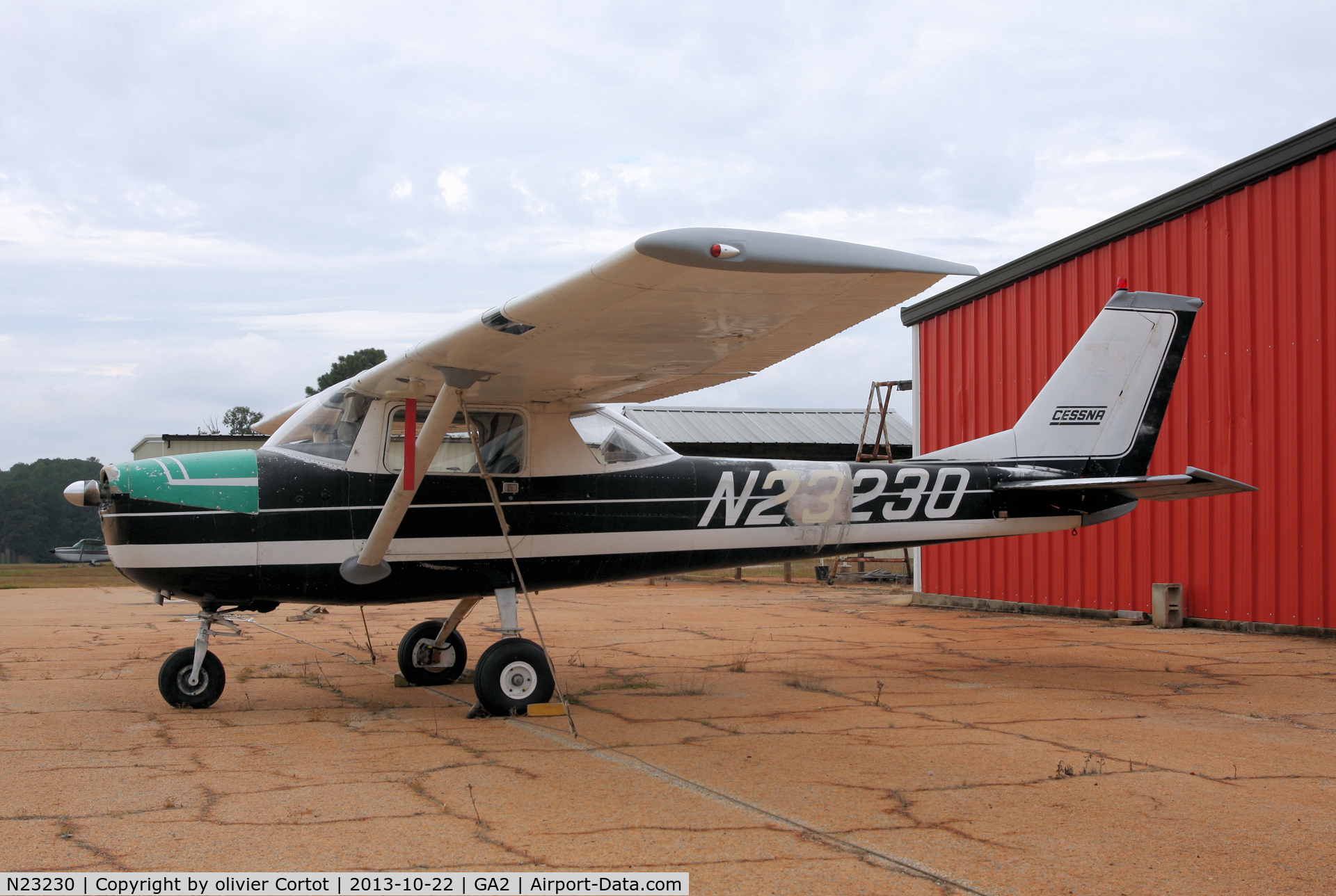 N23230, 1968 Cessna 150H C/N 15068810, Candler field