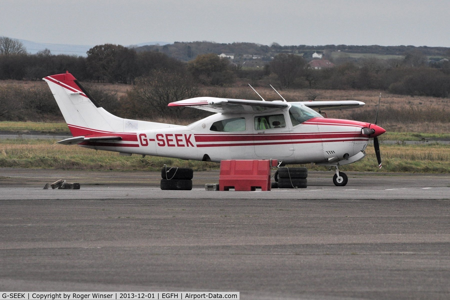 G-SEEK, 1982 Cessna T210N Turbo Centurion C/N 21064579, Visiting Round The World Cessna Turbo Centurion.