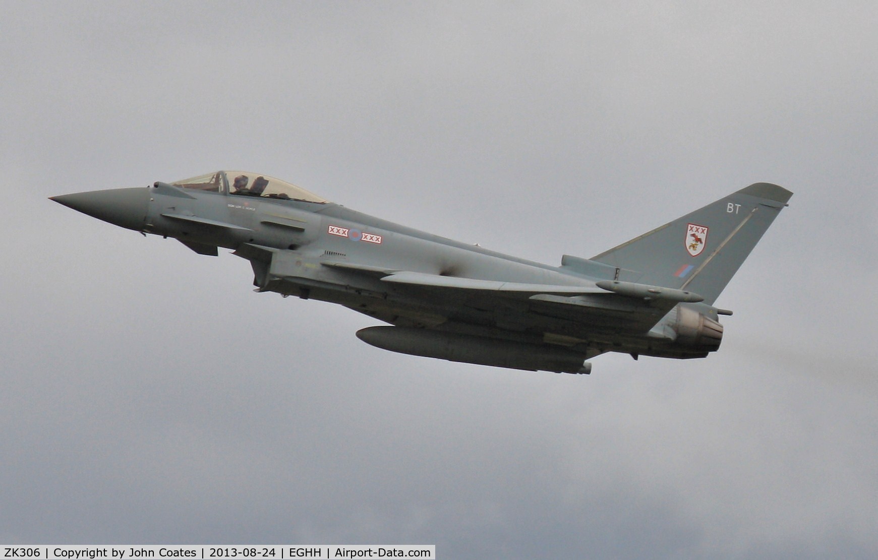 ZK306, 2009 Eurofighter EF-2000 Typhoon FGR4 C/N BS057/218, Departing to another display